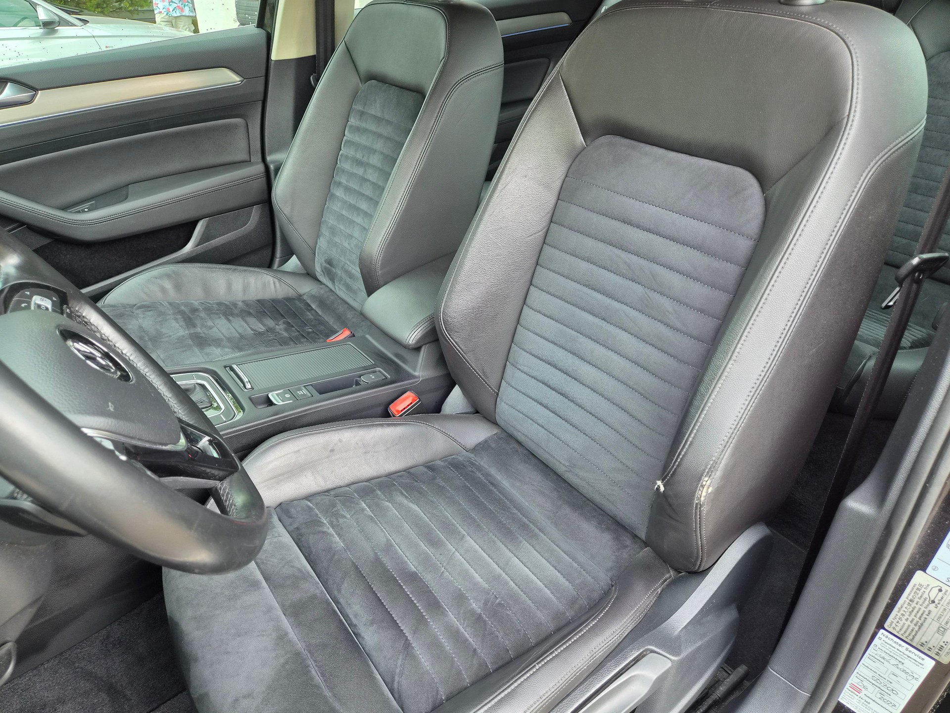 VW Passat Variant 2.0 TDI SCR BMT Highline DSG-image-7