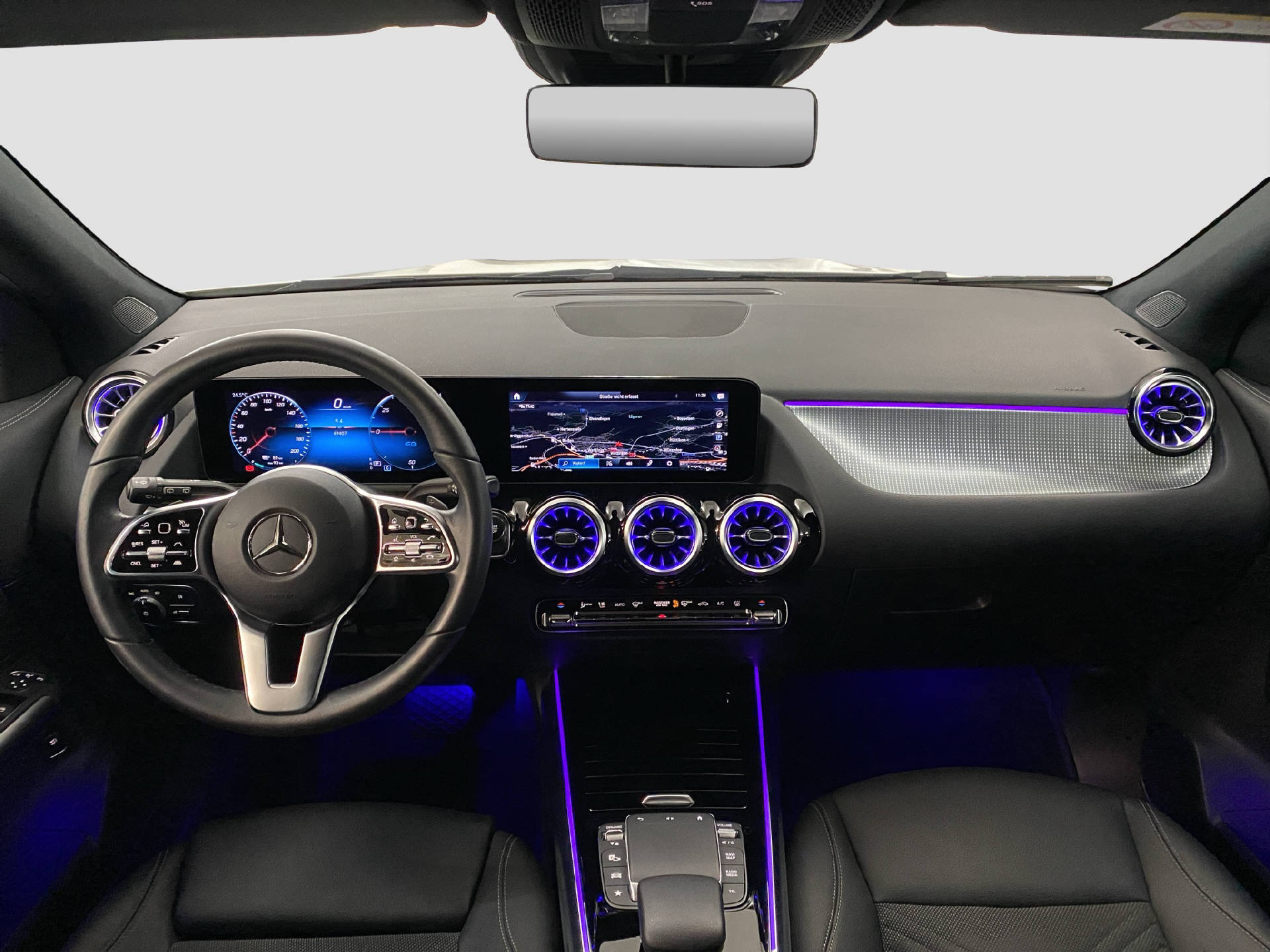 MERCEDES-BENZ EQA 300 Swiss Star 4MATIC-image-7