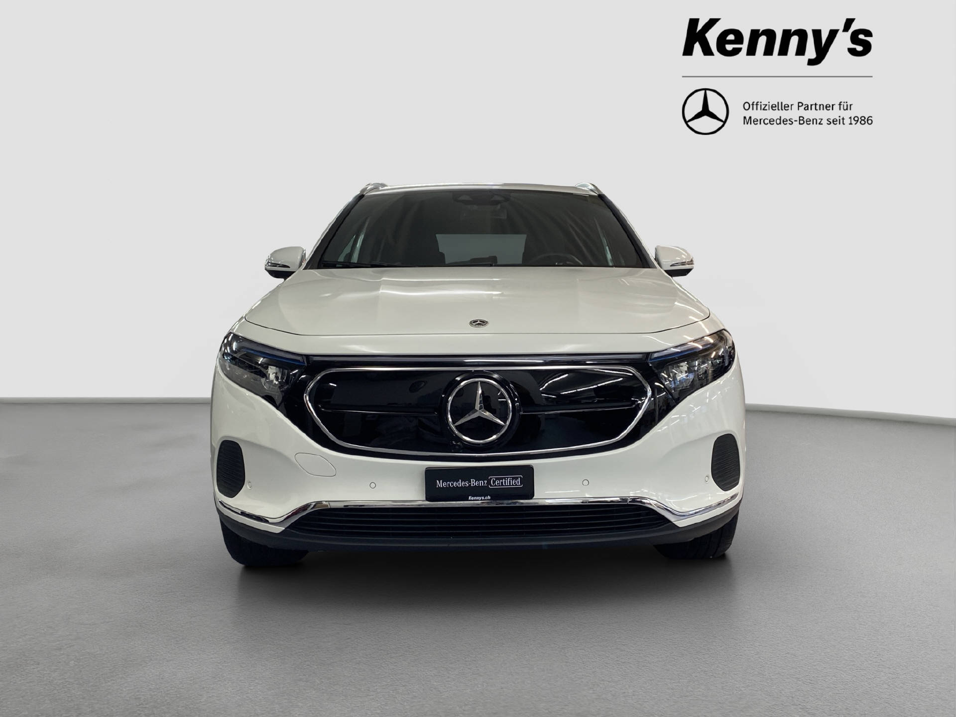 MERCEDES-BENZ EQA 300 Swiss Star 4MATIC-image-1