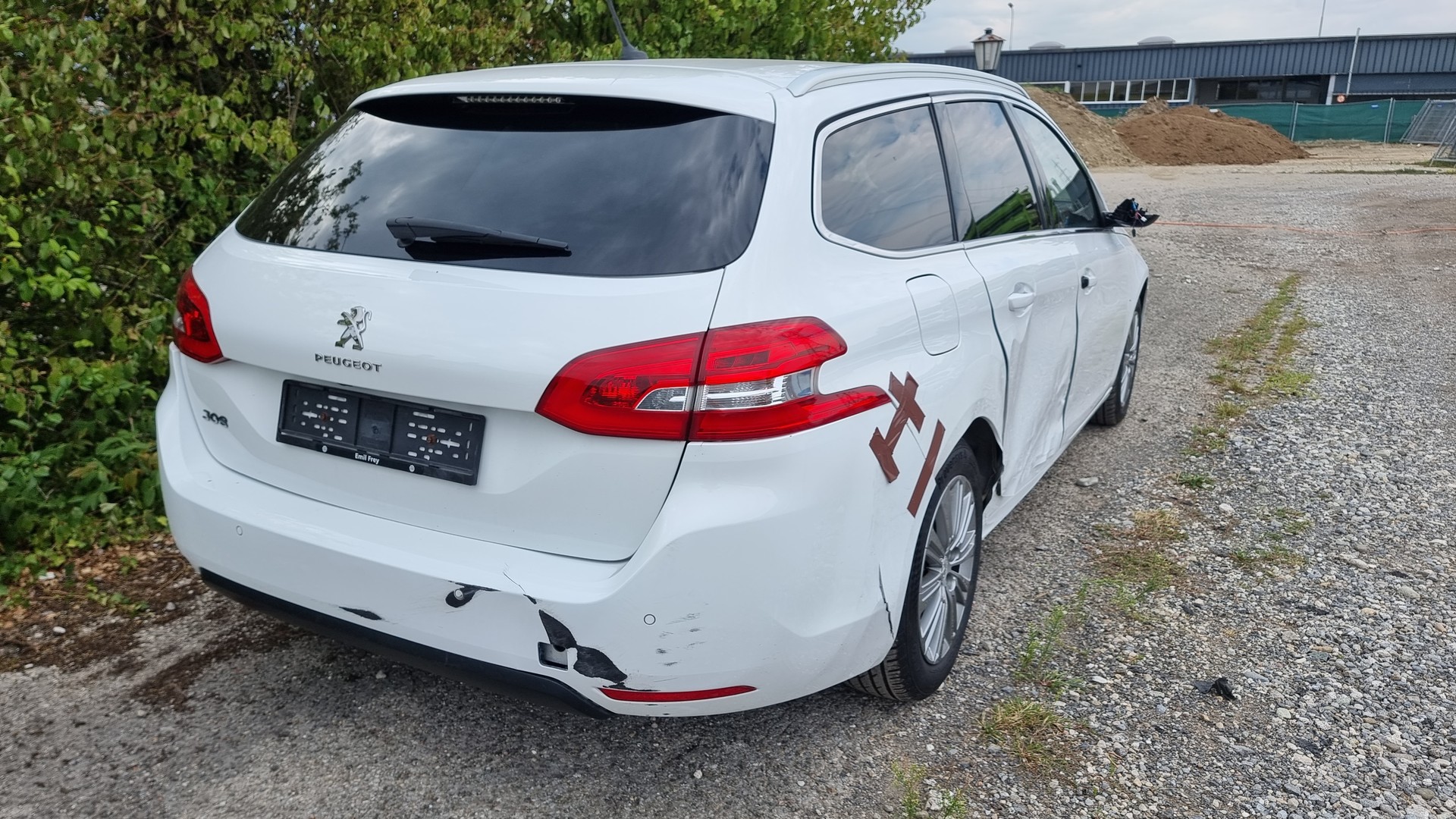 PEUGEOT 308 SW 1.5 BlueHDI Active Pack EAT8-image-8