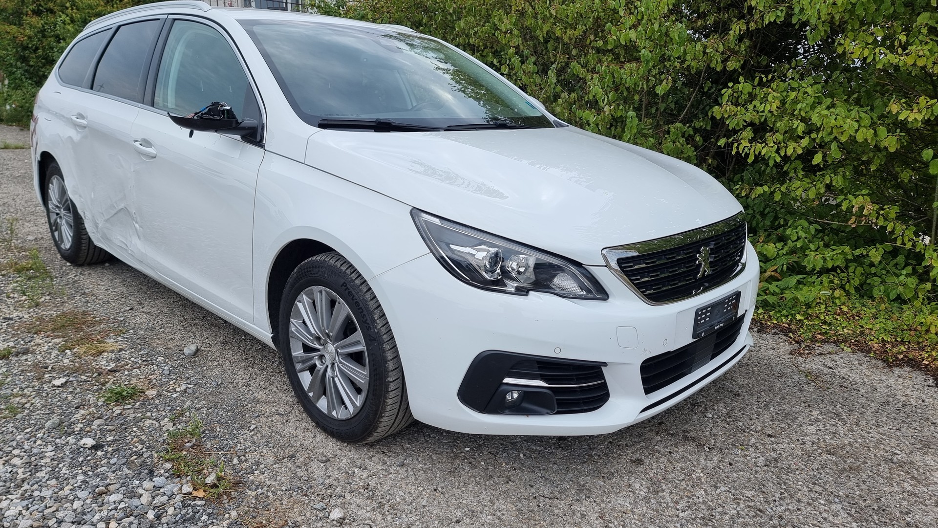 PEUGEOT 308 SW 1.5 BlueHDI Active Pack EAT8-image-3