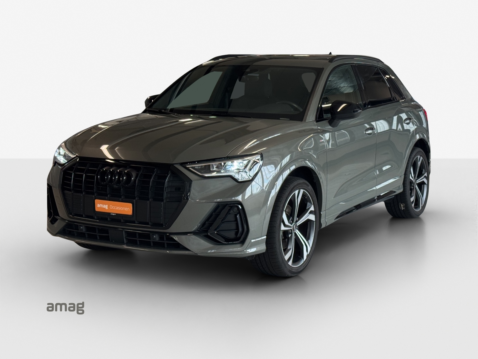 AUDI Q3 35 TFSI S line Attraction S-tronic-image-0