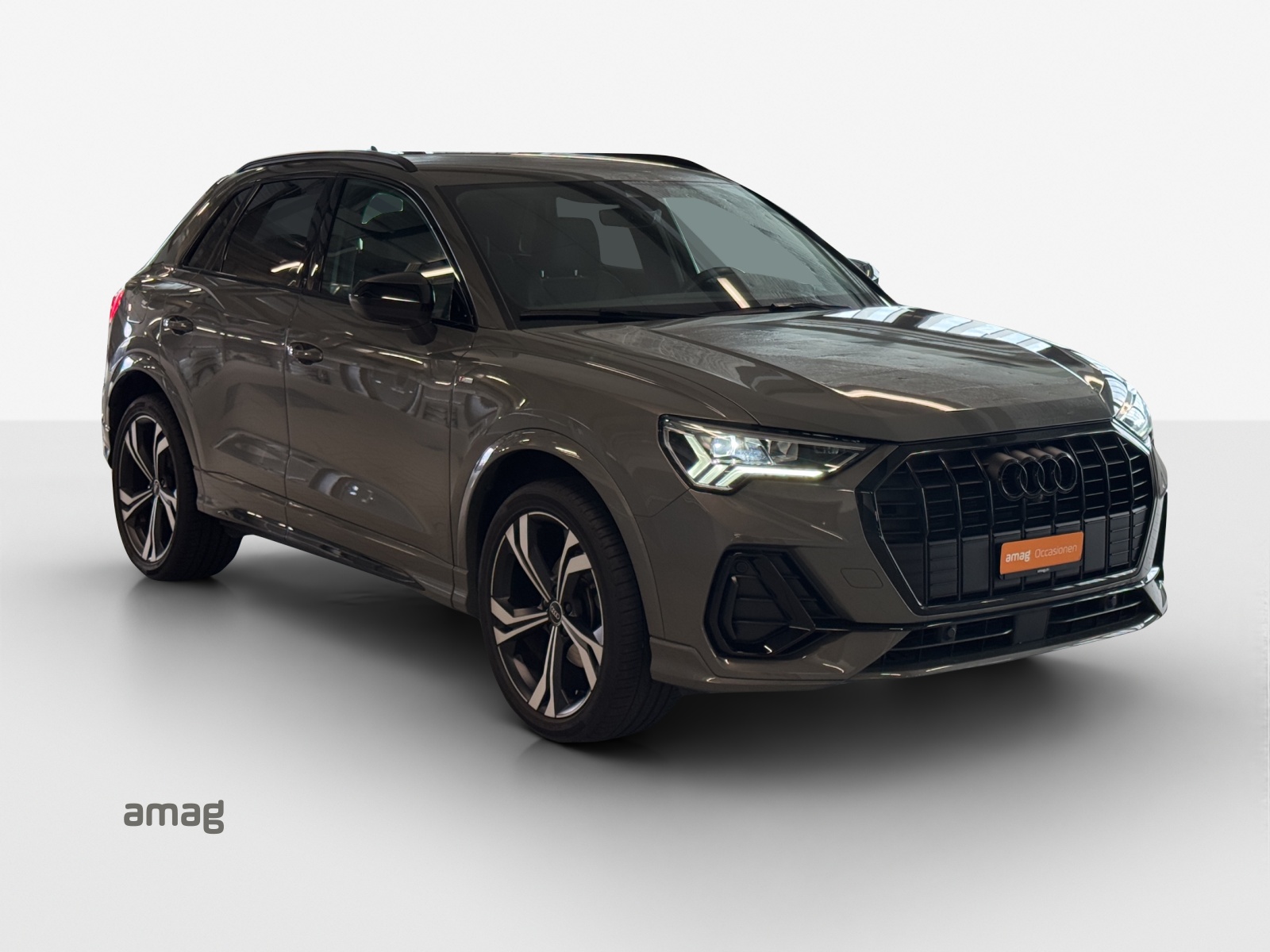 AUDI Q3 35 TFSI S line Attraction S-tronic-image-5