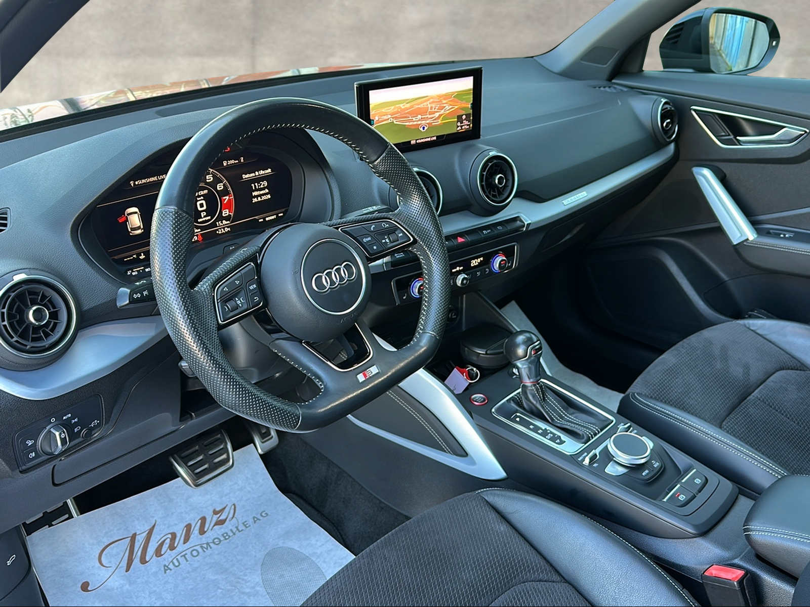 AUDI SQ2 2.0TFSI 301PS quattro S-tronic **Top-Ausstattung**-image-5