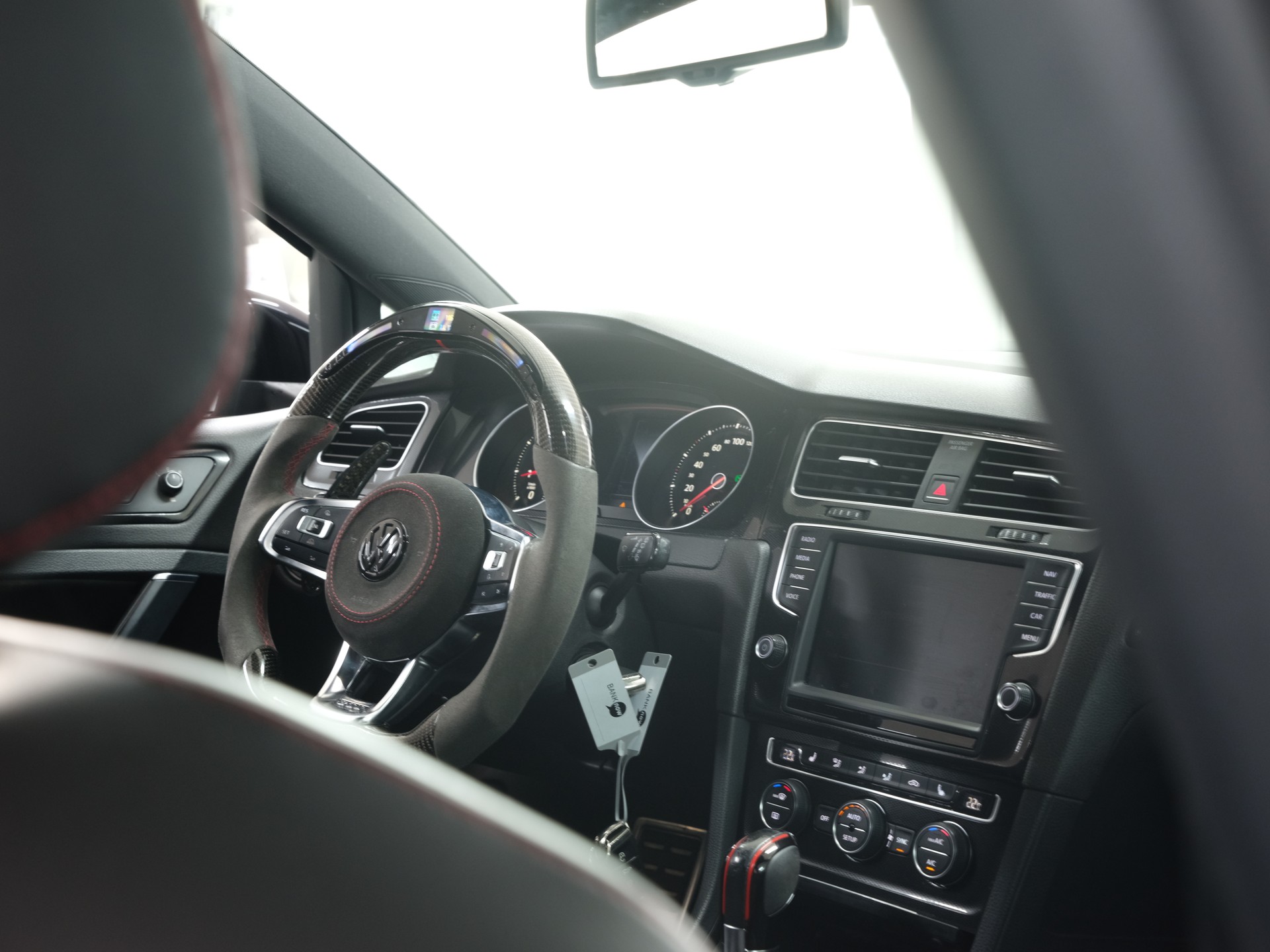 VW Golf 2.0 TSI GTI Performance DSG *PDC 360* *Sportabgassanlage* *Gewindefahrwerk*-image-24