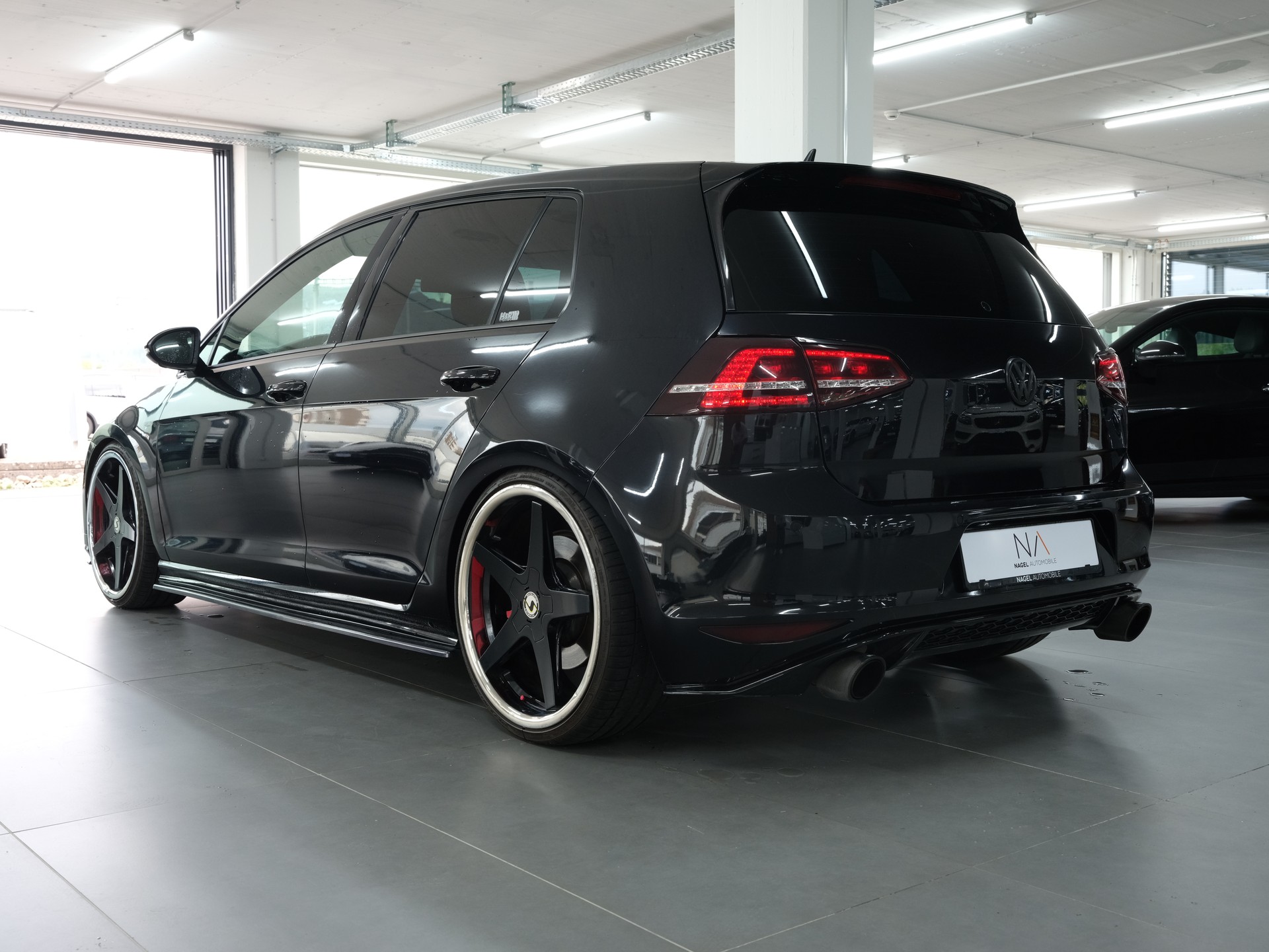 VW Golf 2.0 TSI GTI Performance DSG *PDC 360* *Sportabgassanlage* *Gewindefahrwerk*-image-5