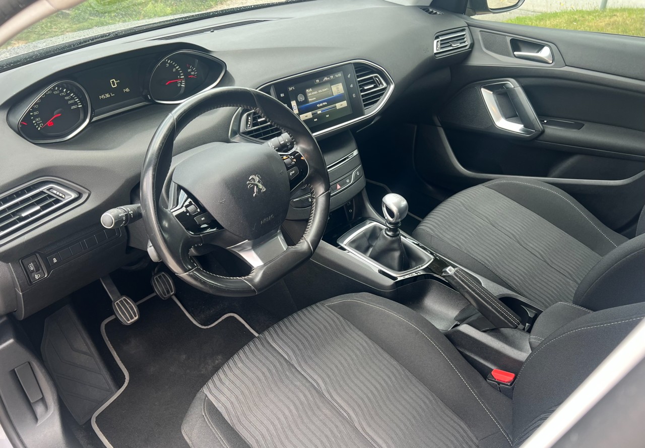 PEUGEOT 308 1.6 THP Active-image-6