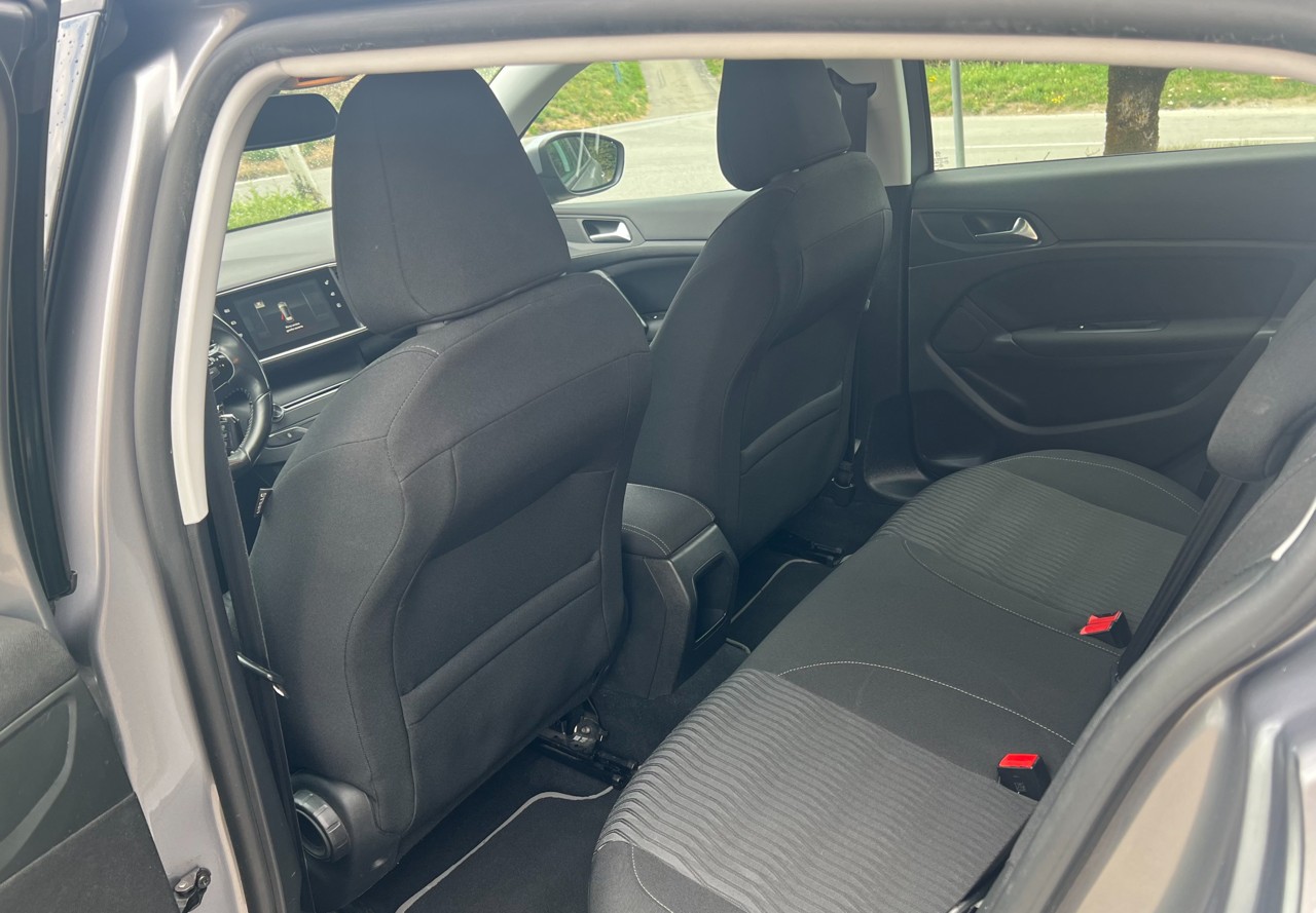 PEUGEOT 308 1.6 THP Active-image-8