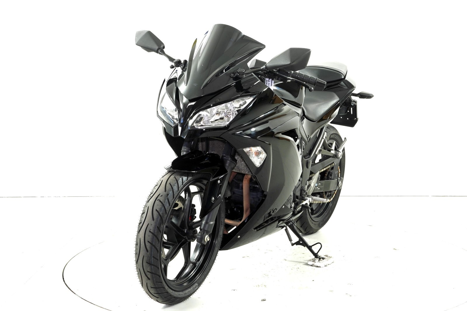 KAWASAKI Ninja 300 ABS-showroom-element-2