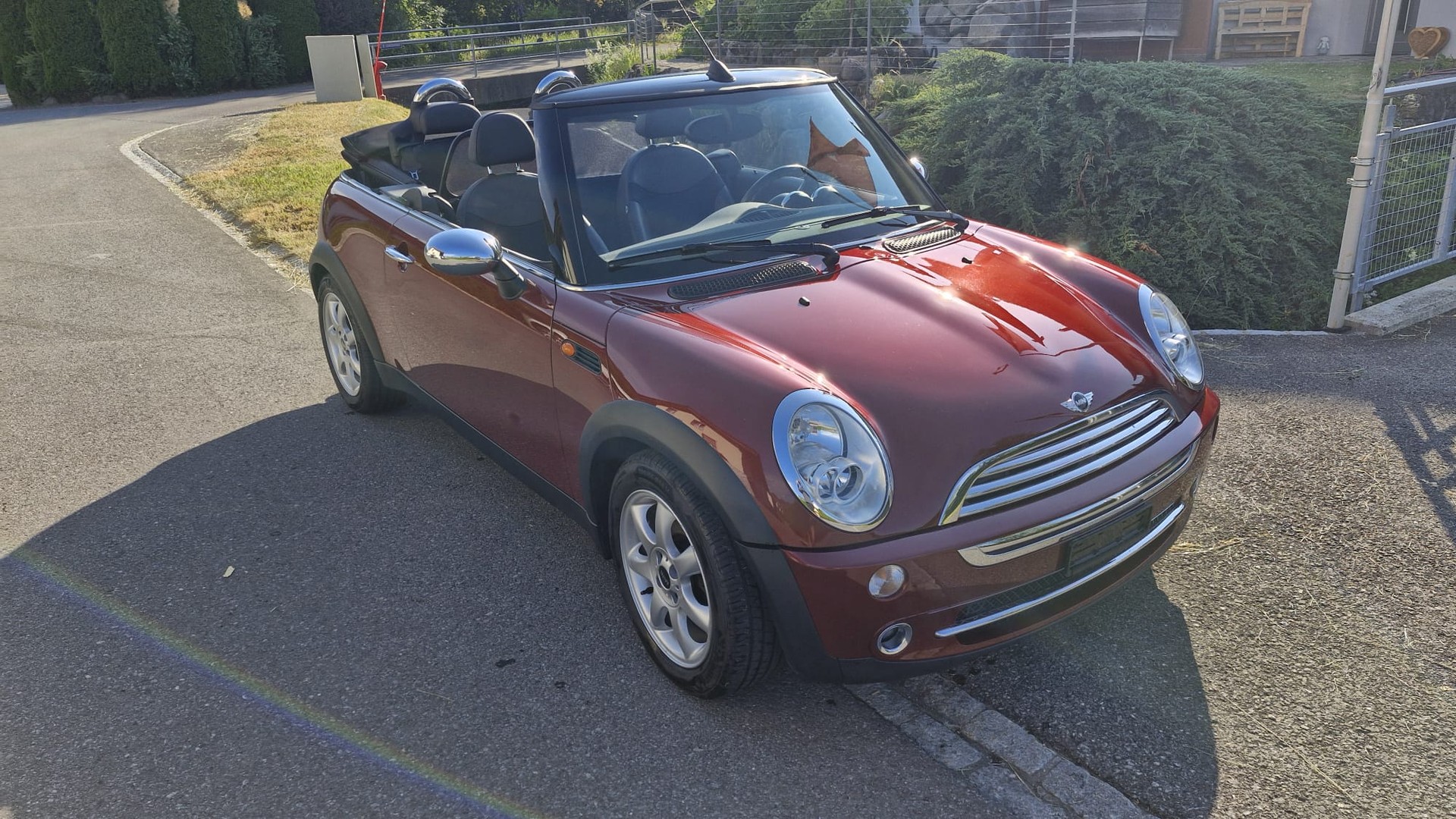 MINI 1.6i Cooper-image-3