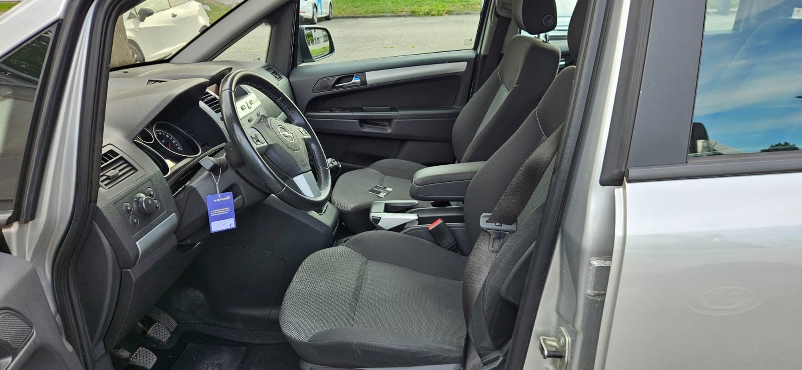 OPEL Zafira 1.8i 16V-image-1