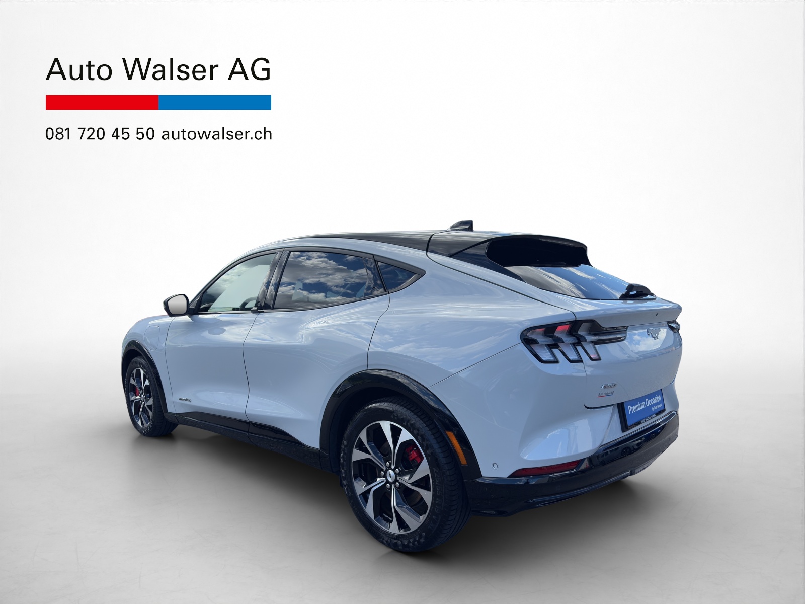 FORD Mustang Mach-E Premium AWD-showroom-element-2