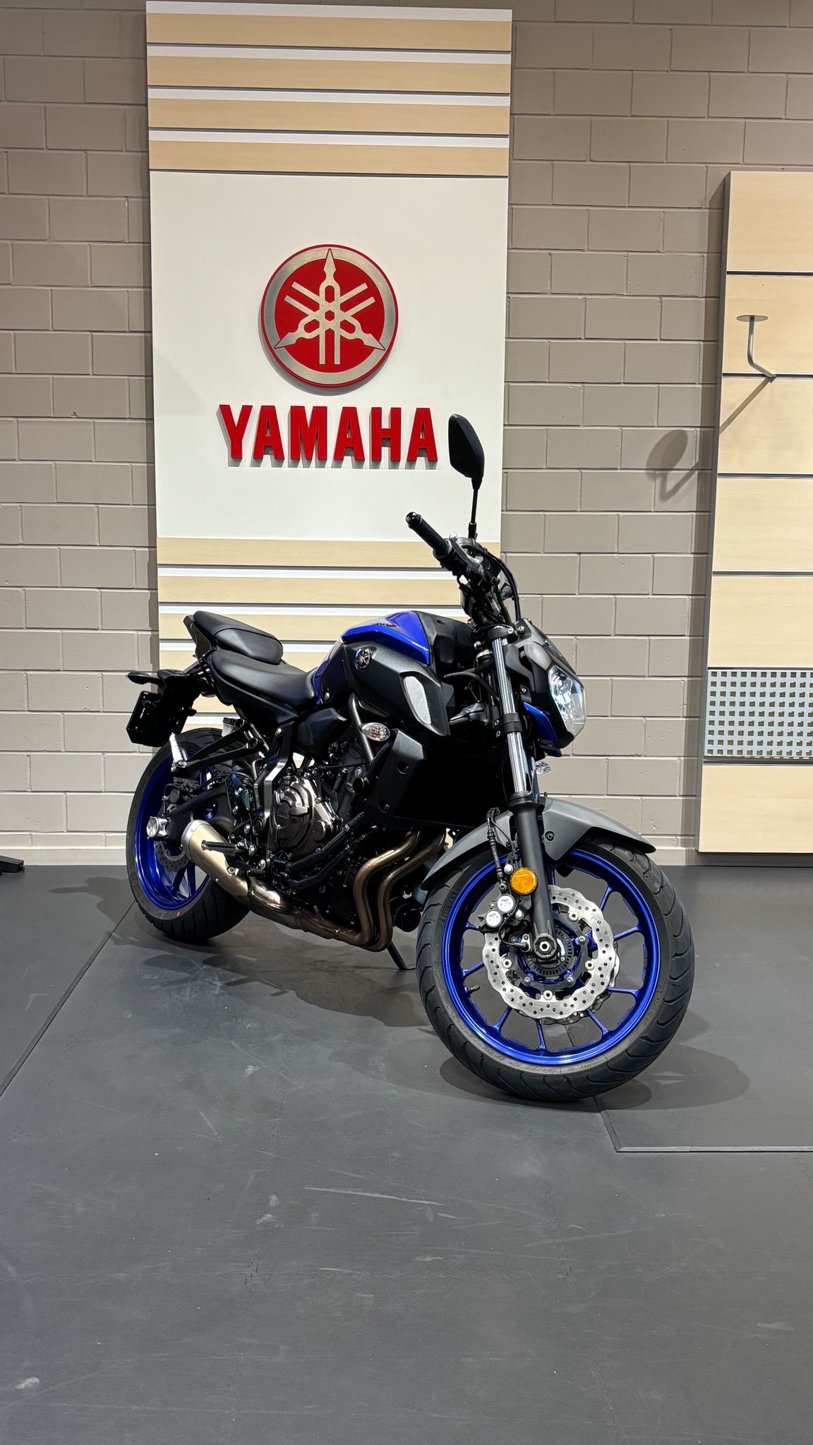 YAMAHA MT-07 ABS
