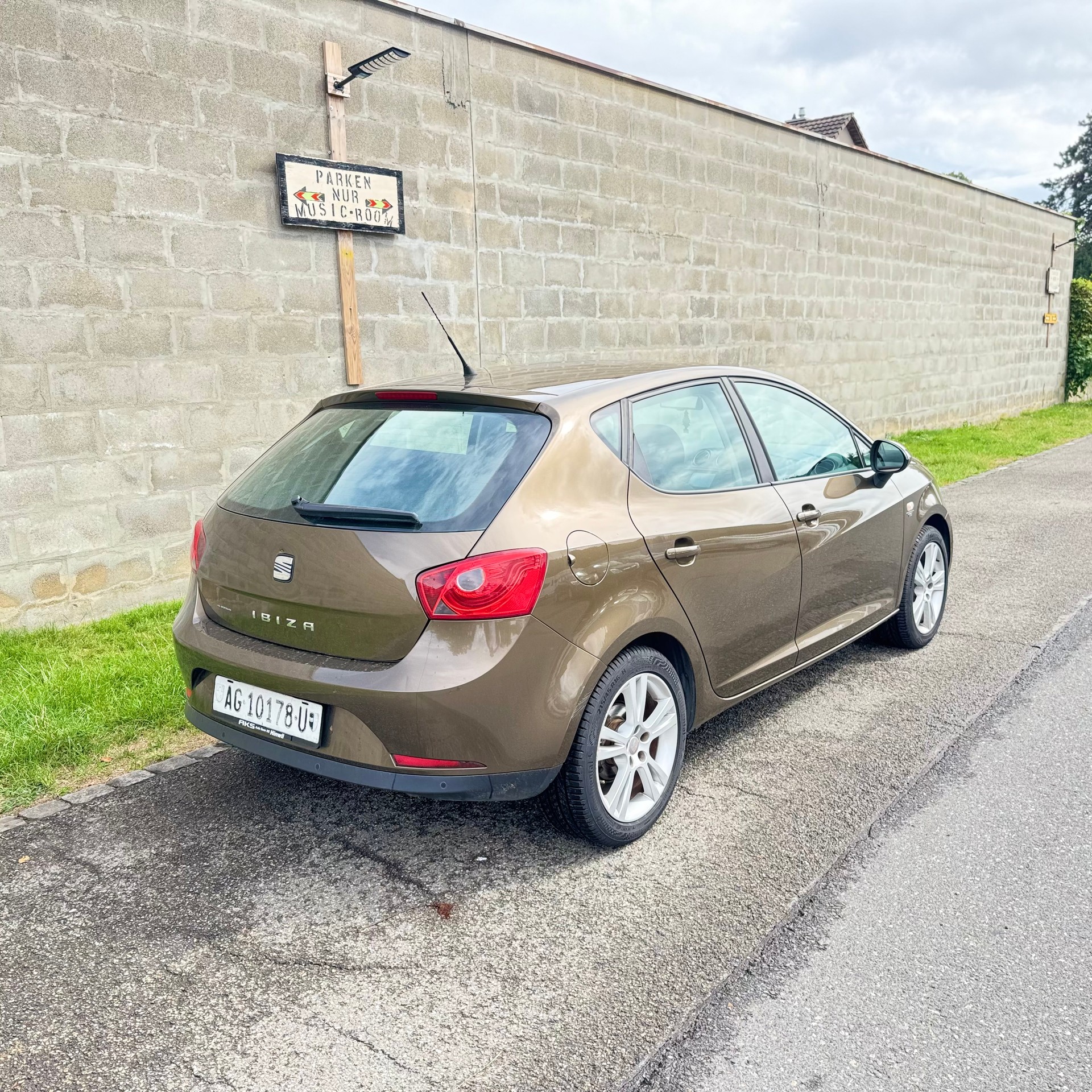 SEAT Ibiza 1.2 TSI Style DSG-image-2