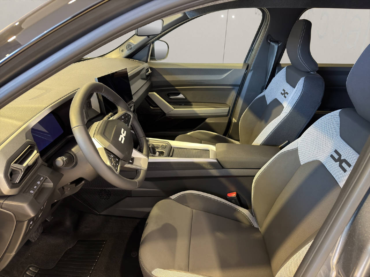DACIA Bigster 1.8 Hybrid Journey-image-4