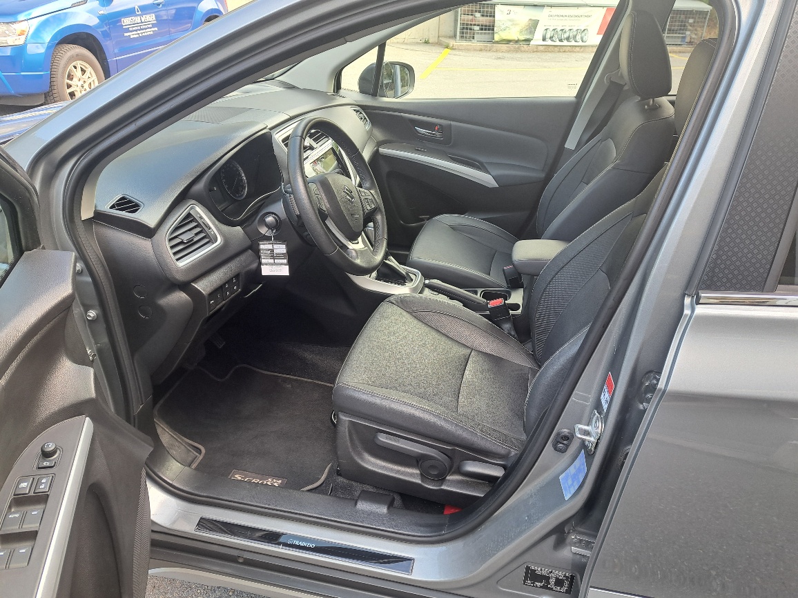 SUZUKI SX4 S-Cross 1.4 16V Tradizio Top 4WD Automatic-image-5