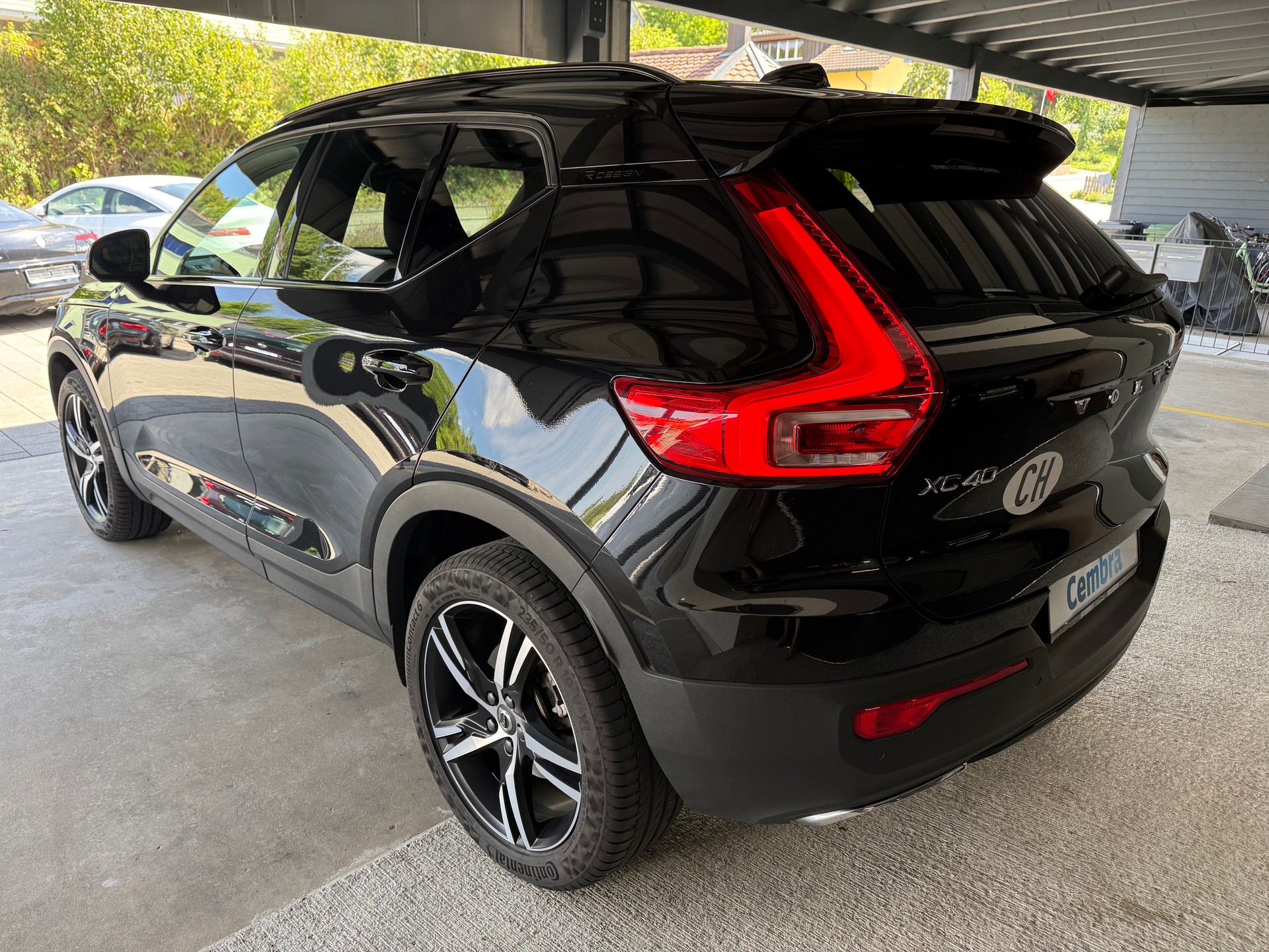 VOLVO XC40 T4 AWD R-Design Geartronic-image-3