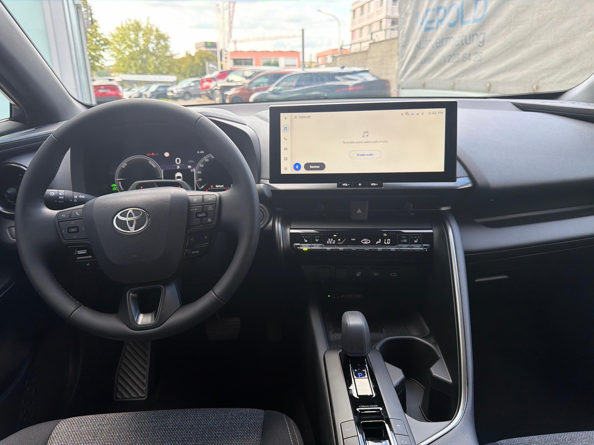 TOYOTA C-HR 2.0 PHEV Swiss Edition-image-8