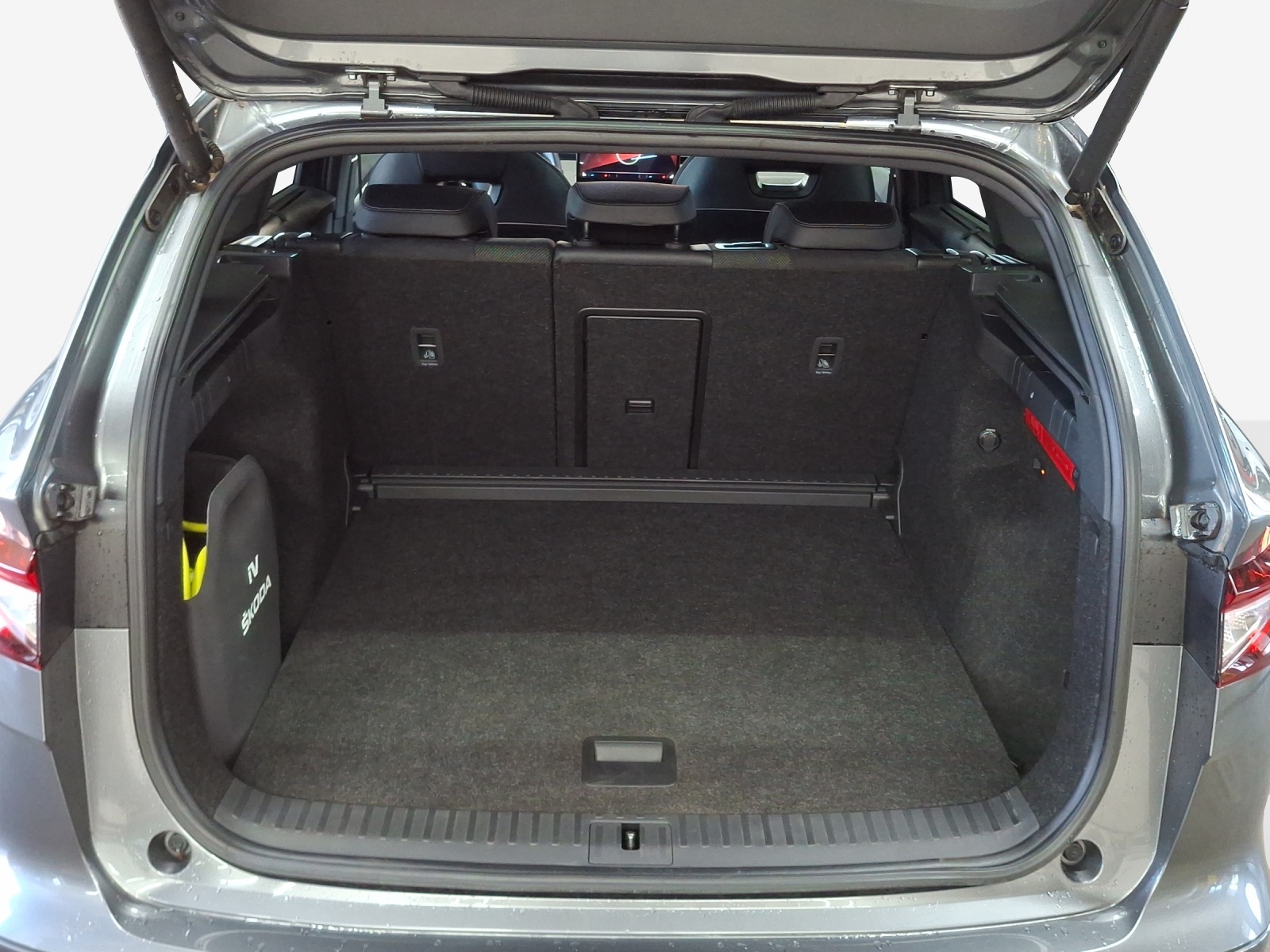 SKODA Enyaq iV 80 SportLine Ultra-image-13