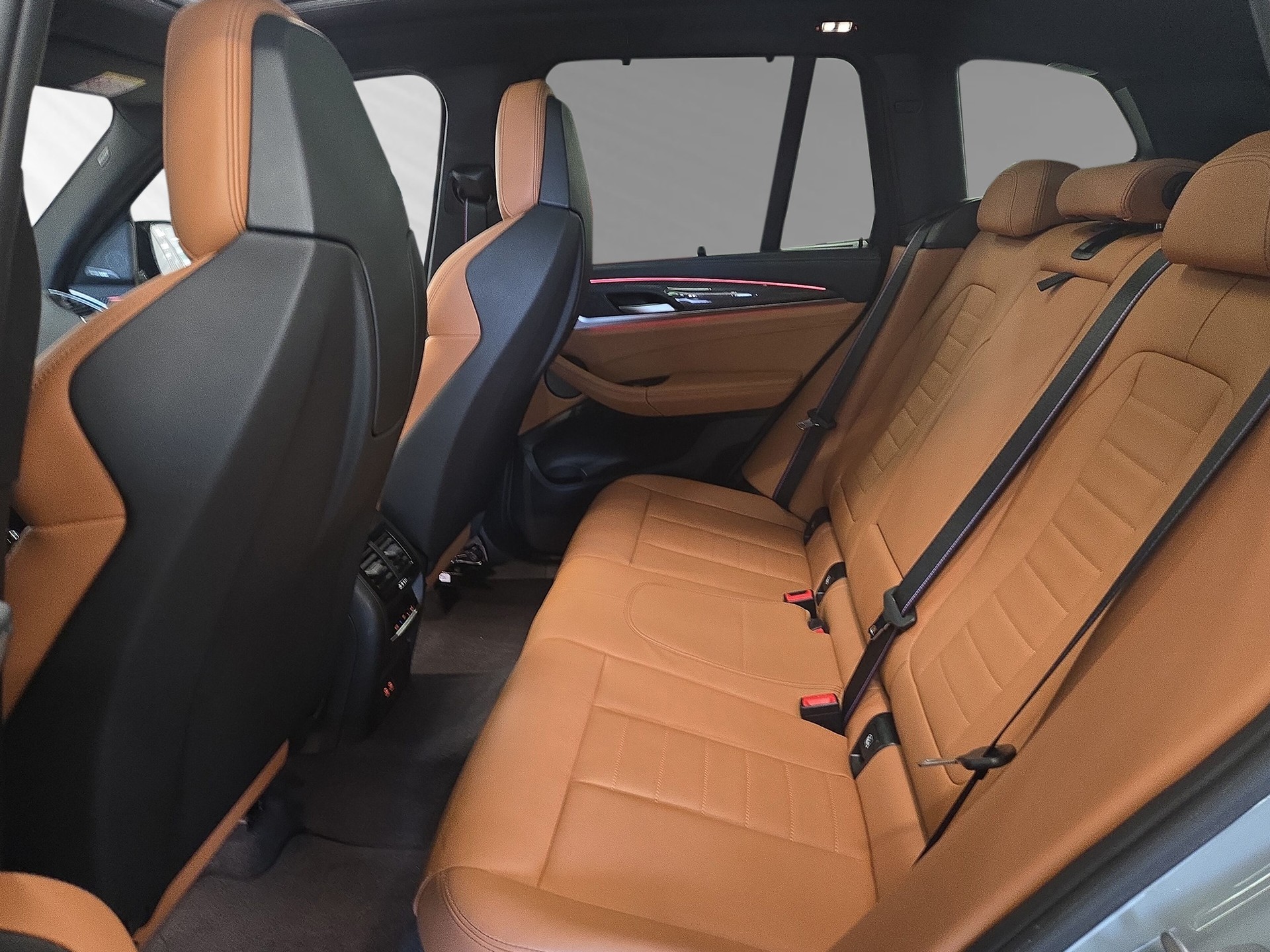 BMW X3 M40i Travel-image-6