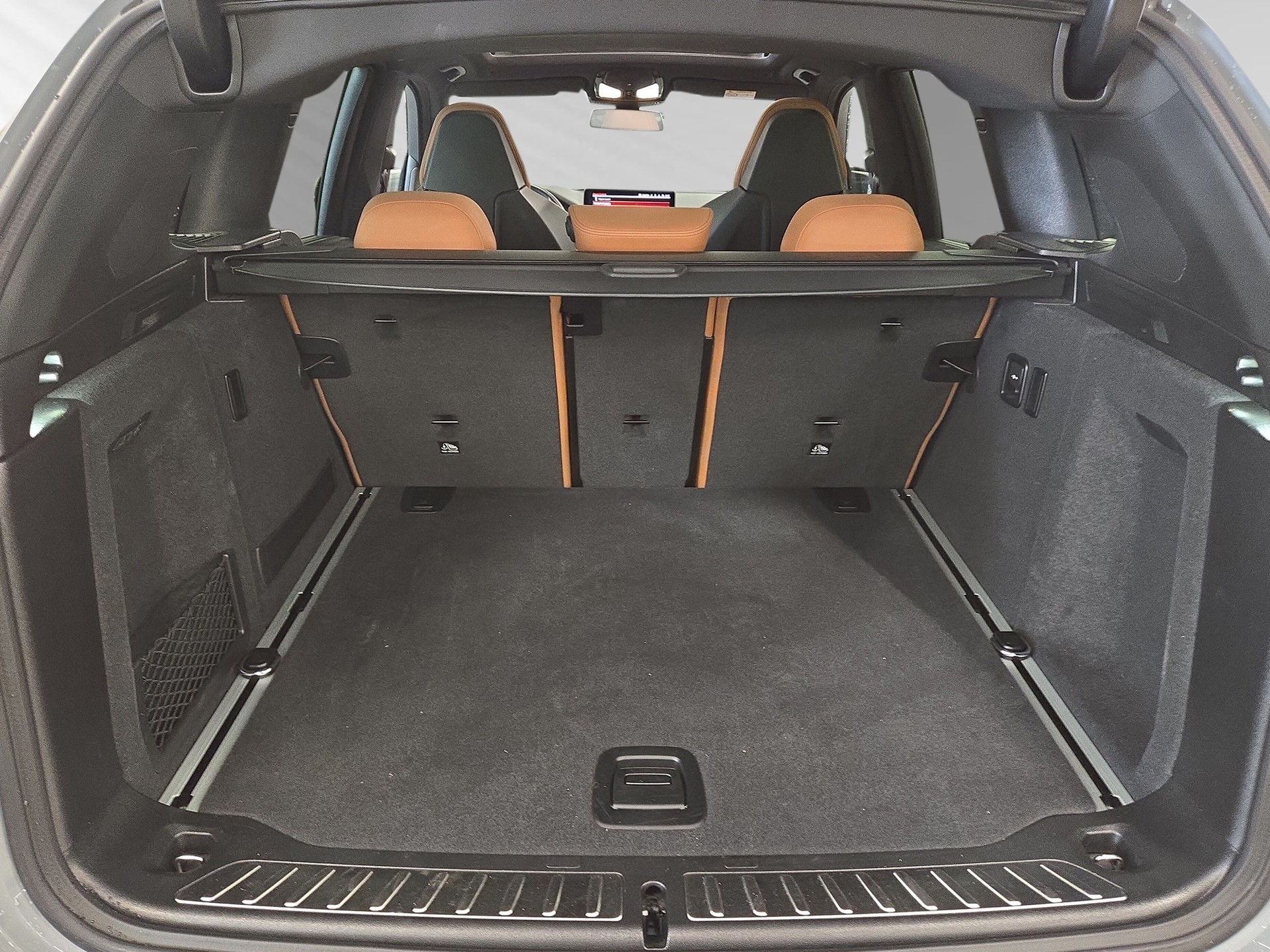 BMW X3 M40i Travel-image-7