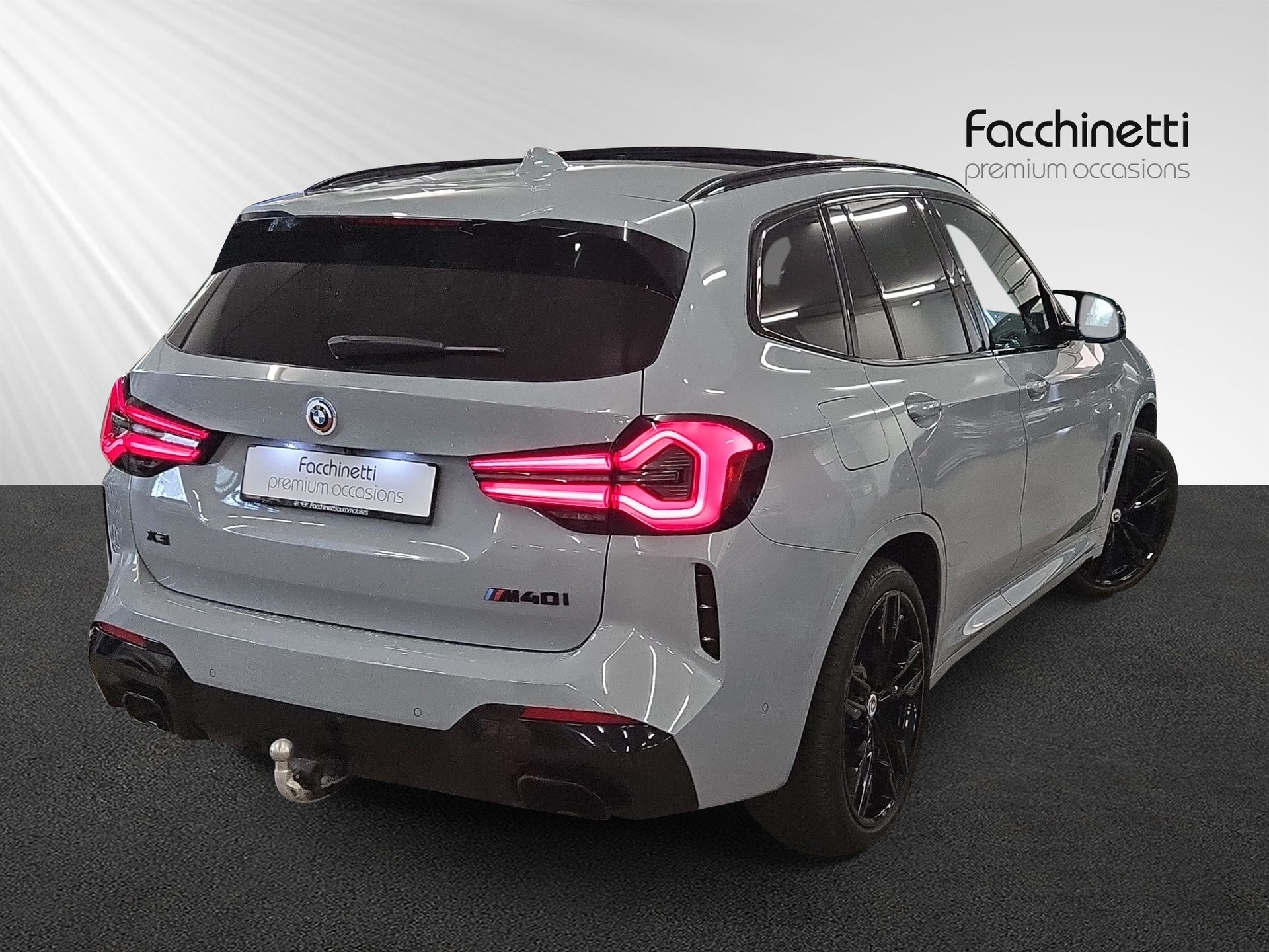 BMW X3 M40i Travel-image-2