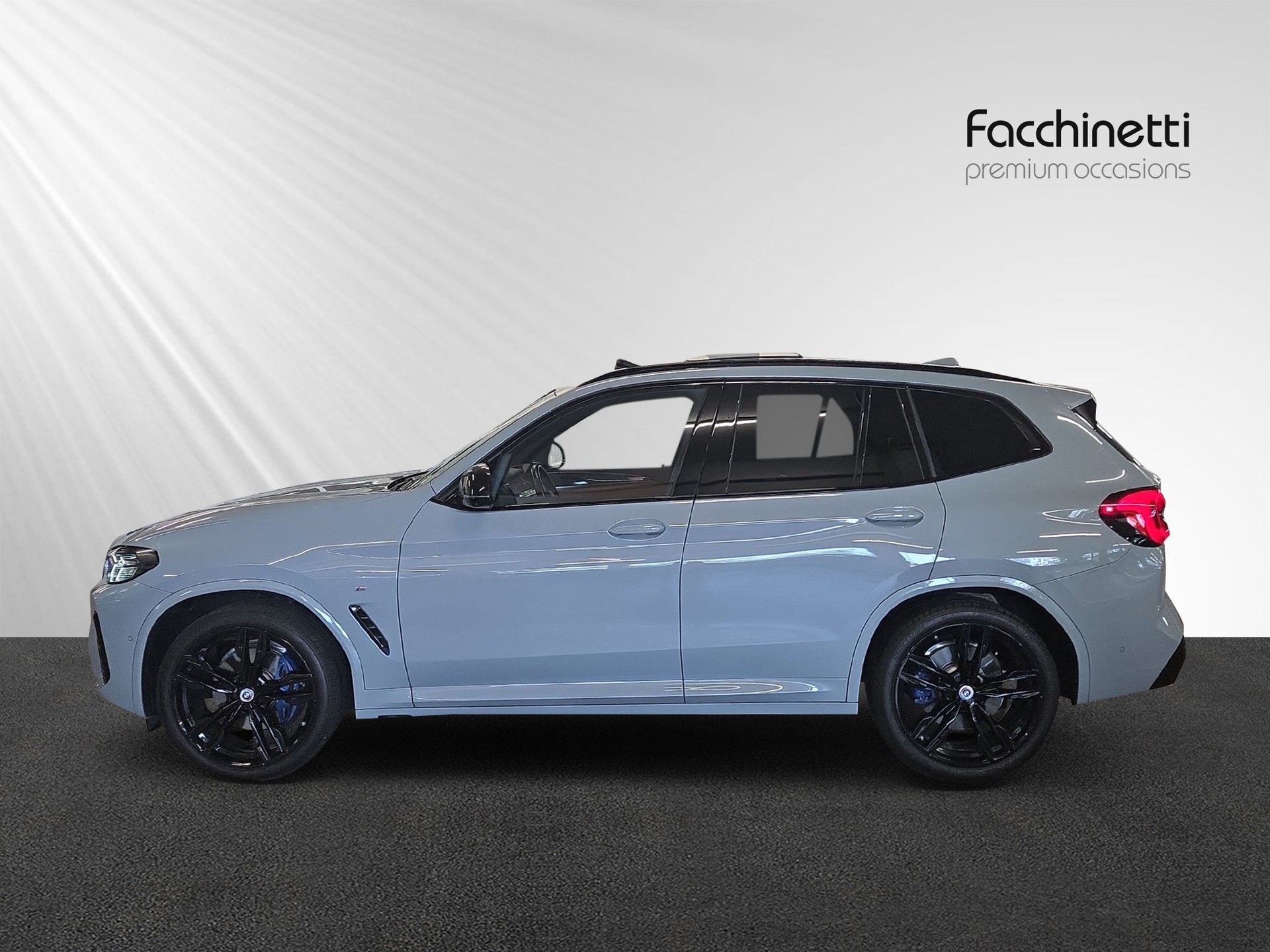 BMW X3 M40i Travel-image-1