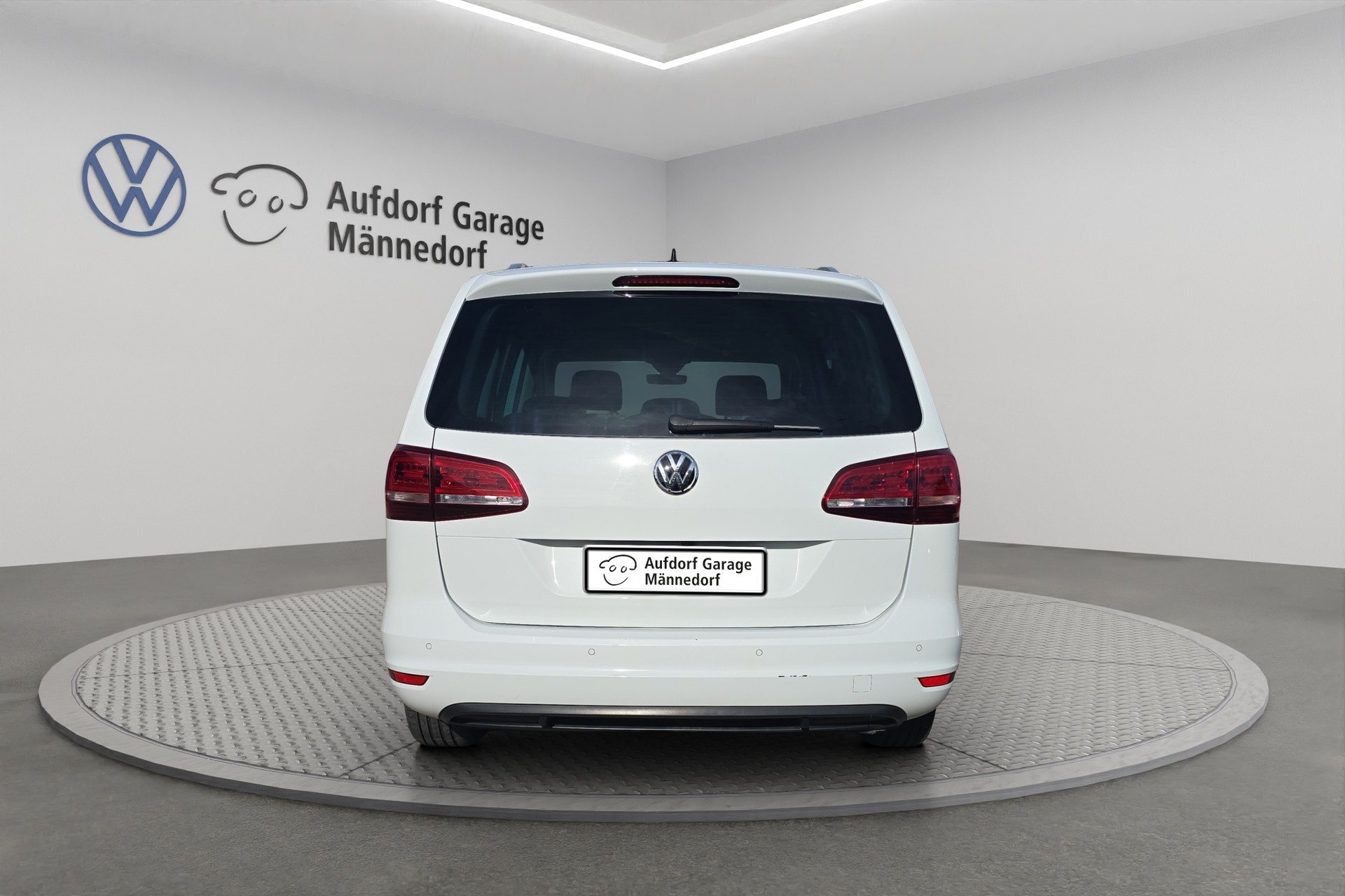 VW Sharan 2.0 TDI BMT Highline 4Motion-image-4
