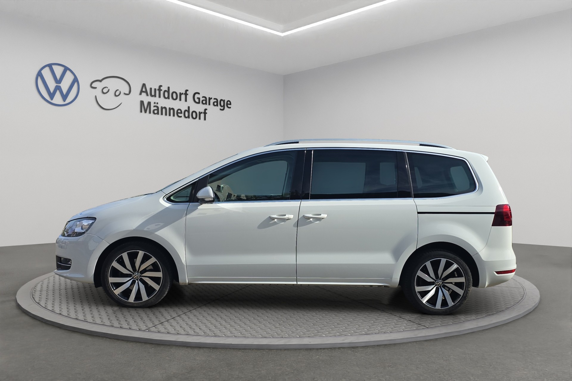 VW Sharan 2.0 TDI BMT Highline 4Motion-image-2