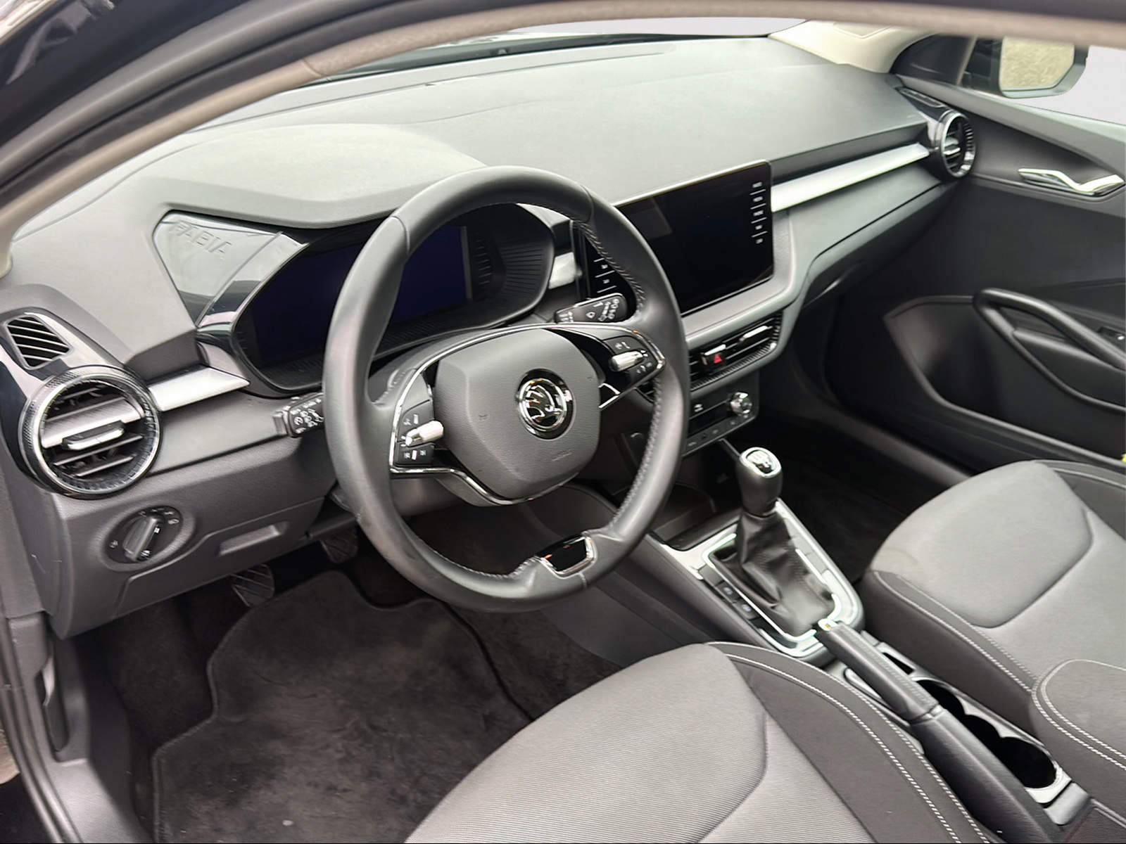 SKODA Fabia 1.0 TSI Ambition-showroom-element-3