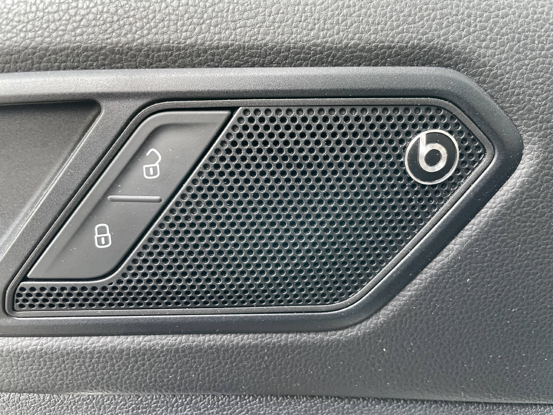 SEAT Tarraco 2.0 TSI SWISS FR 4Drive DSG-image-12