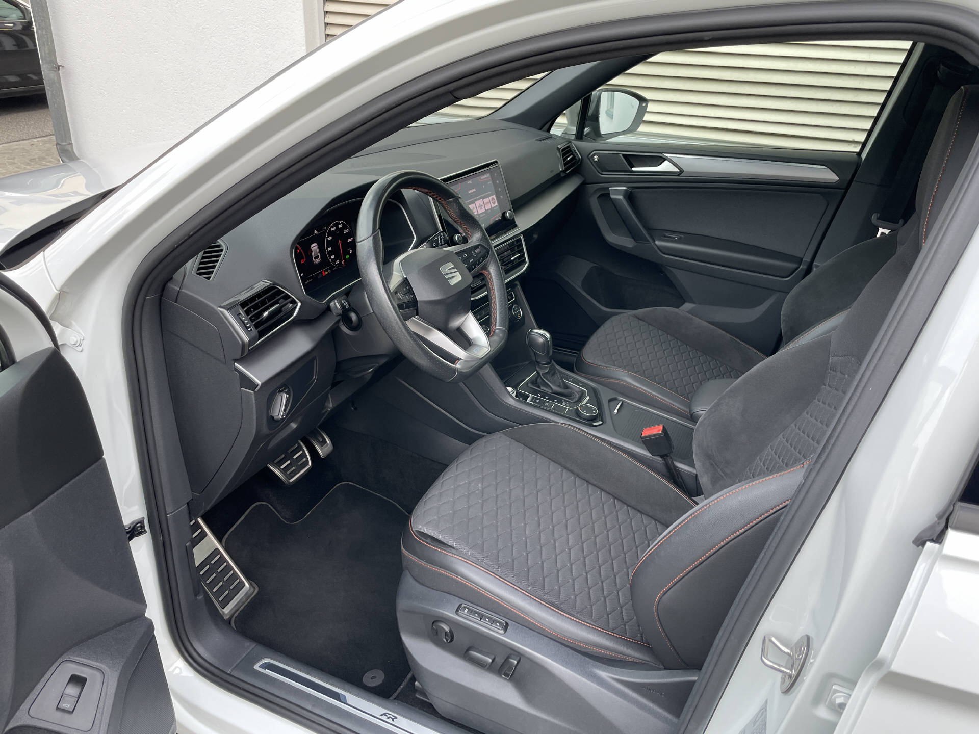 SEAT Tarraco 2.0 TSI SWISS FR 4Drive DSG-image-5