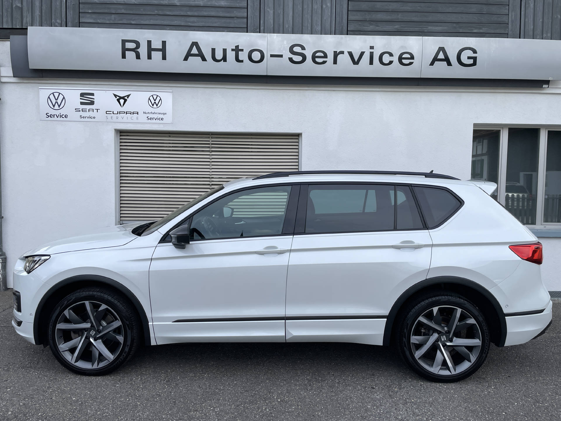 SEAT Tarraco 2.0 TSI SWISS FR 4Drive DSG-image-2