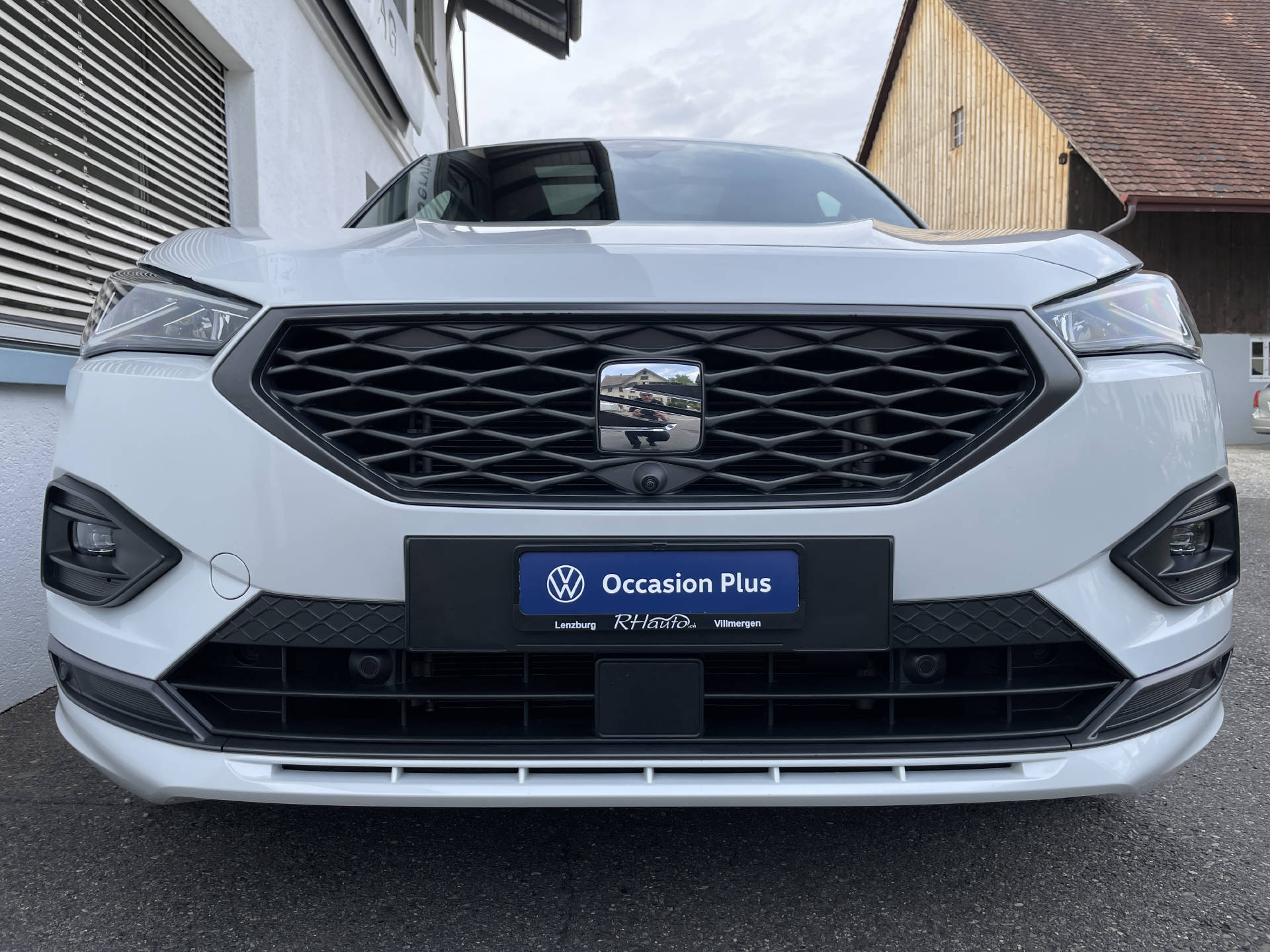 SEAT Tarraco 2.0 TSI SWISS FR 4Drive DSG-image-1