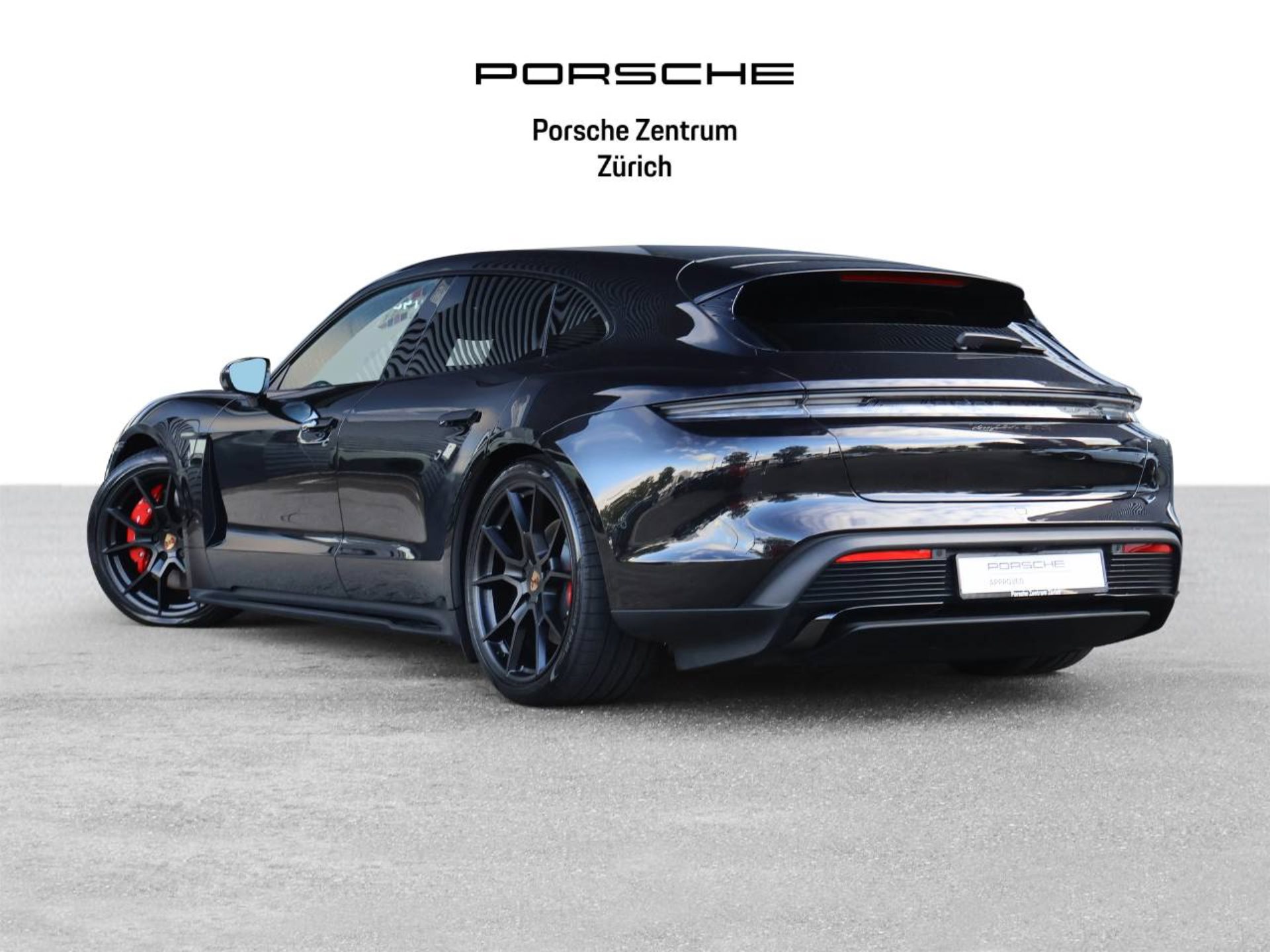 PORSCHE Taycan GTS Sport Turismo-showroom-element-2