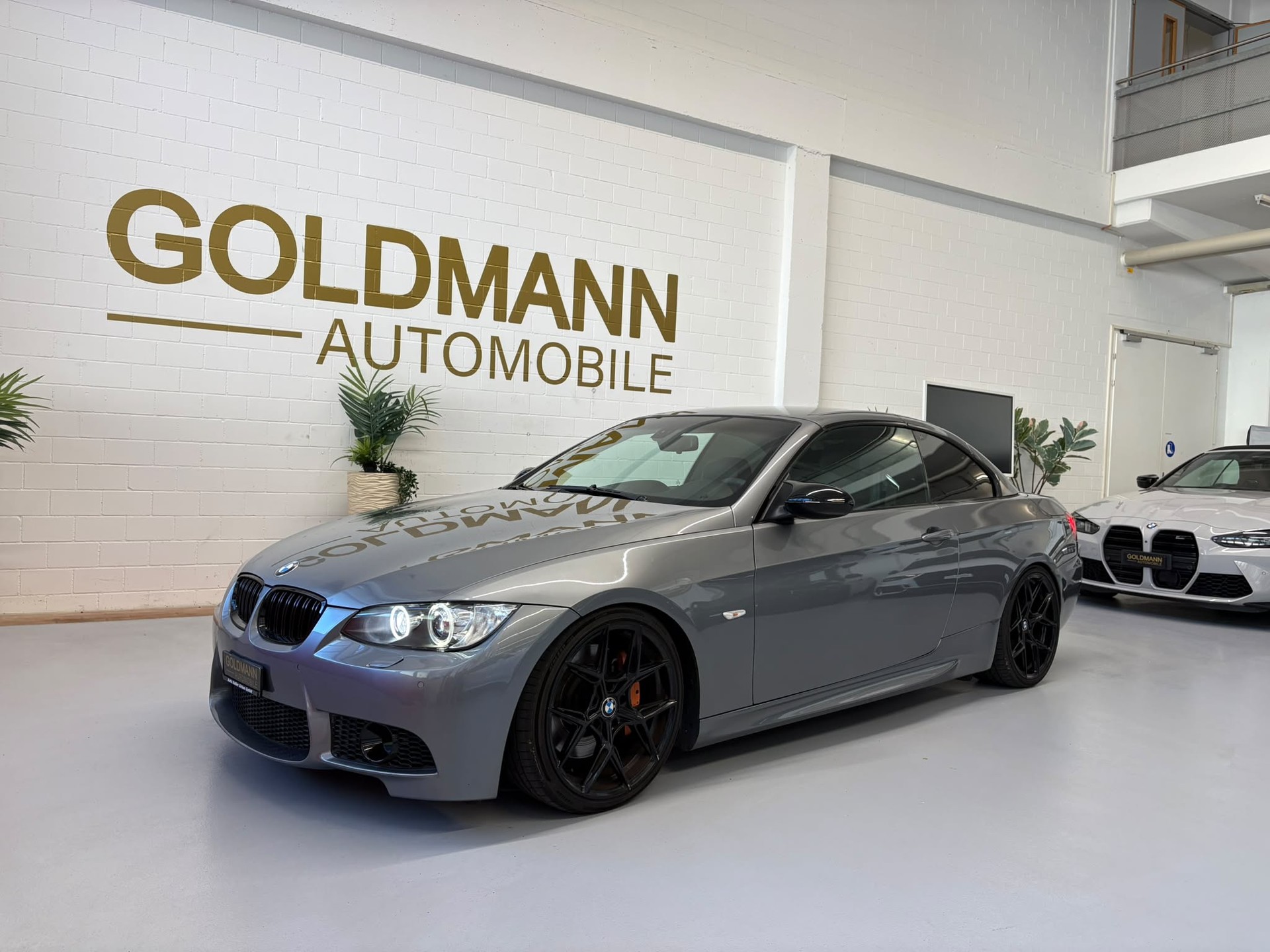 BMW 335i Cabriolet Steptronic-image-0