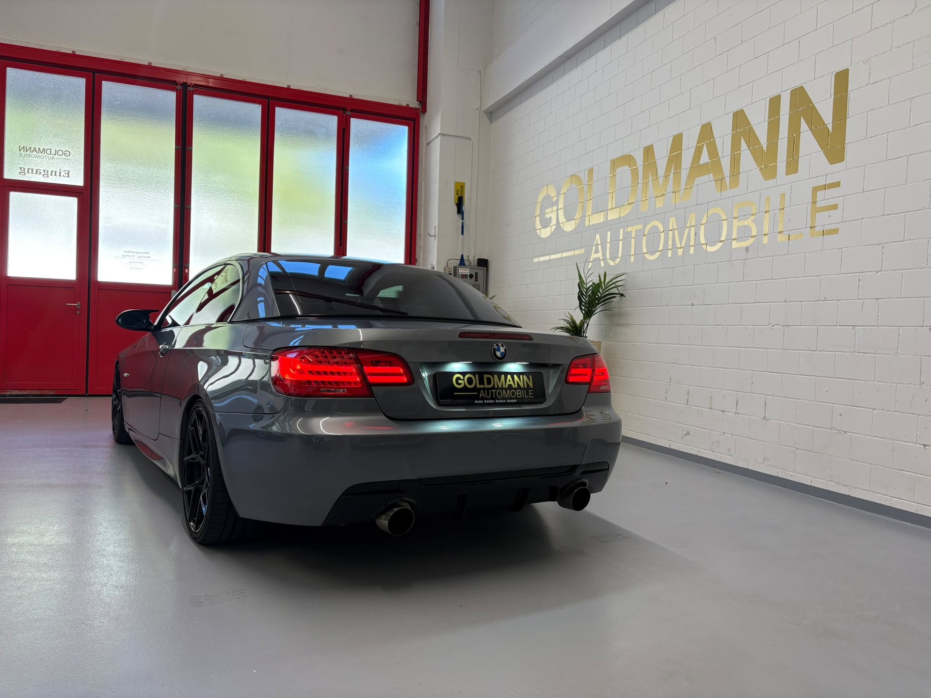 BMW 335i Cabriolet Steptronic-image-3