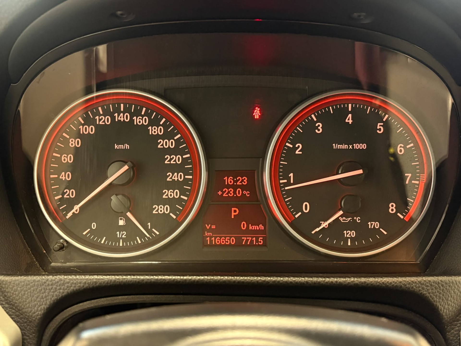 BMW 335i Cabriolet Steptronic-image-8