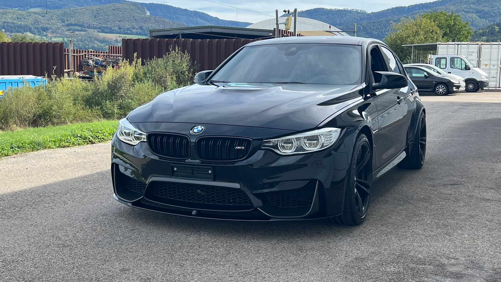 BMW M3-image-5