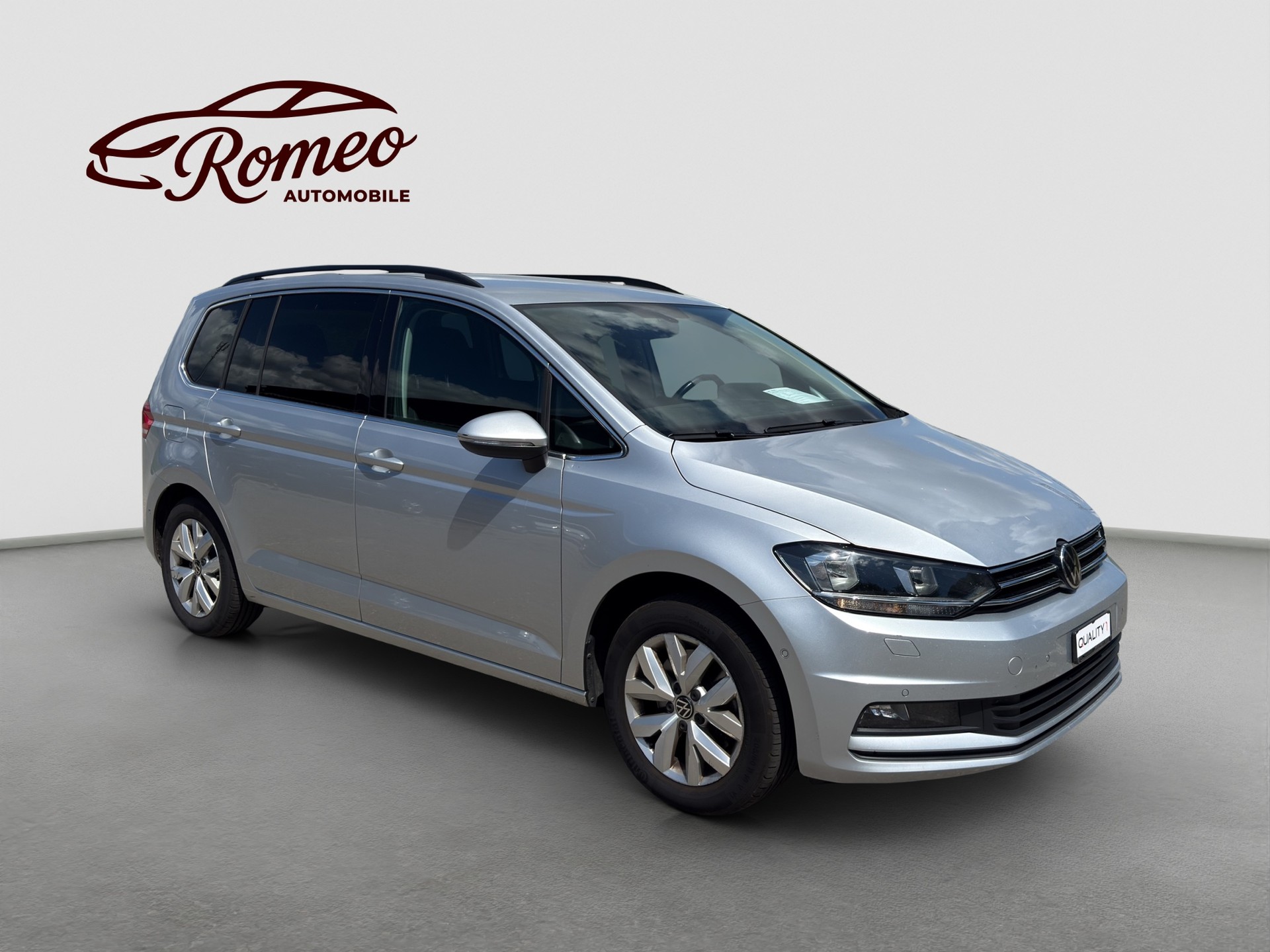VW Touran 2.0 TDI BlueMotion Technology Comfortline DSG ** Frisch ab MFK und Service ** CH Auto ** 1. Hand **-image-3