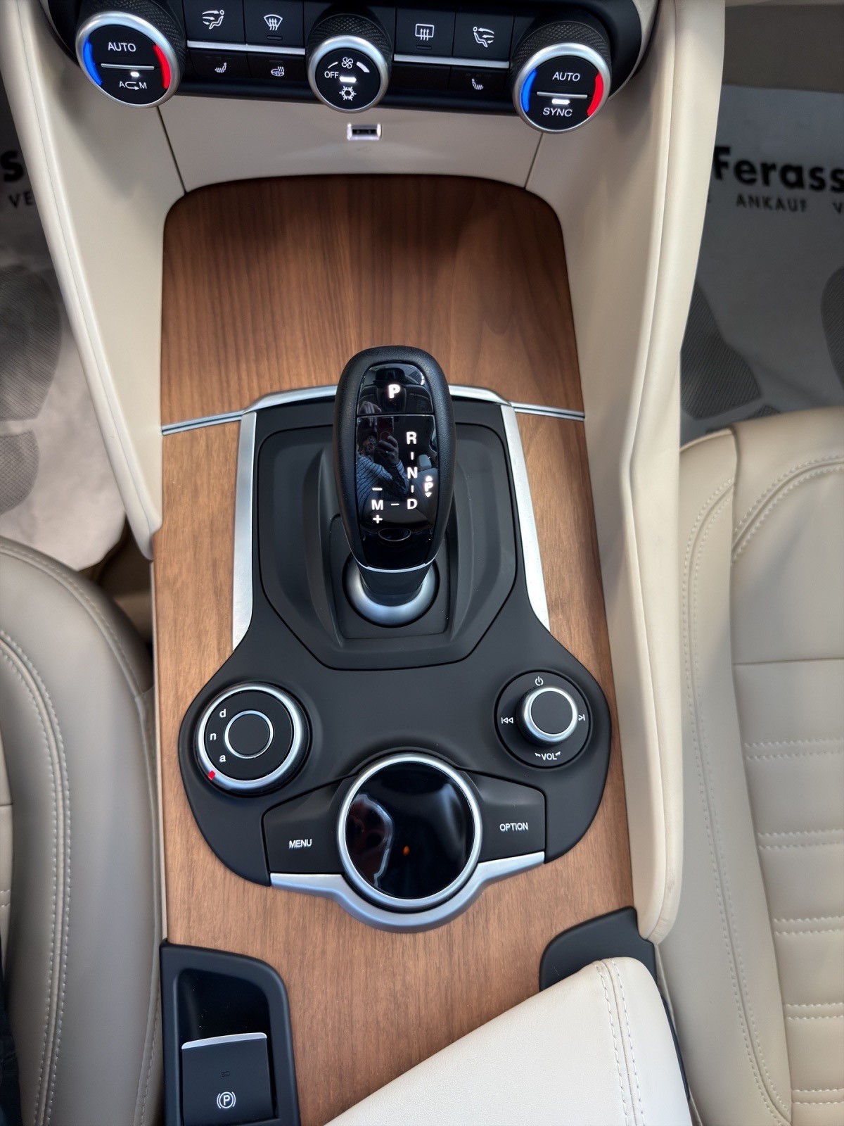 ALFA ROMEO Giulia 2.0 Veloce Q4 Automatic-image-24