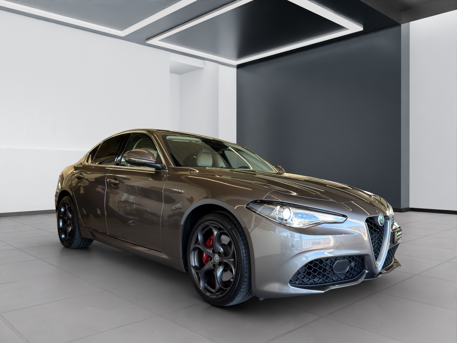 ALFA ROMEO Giulia 2.0 Veloce Q4 Automatic-image-6