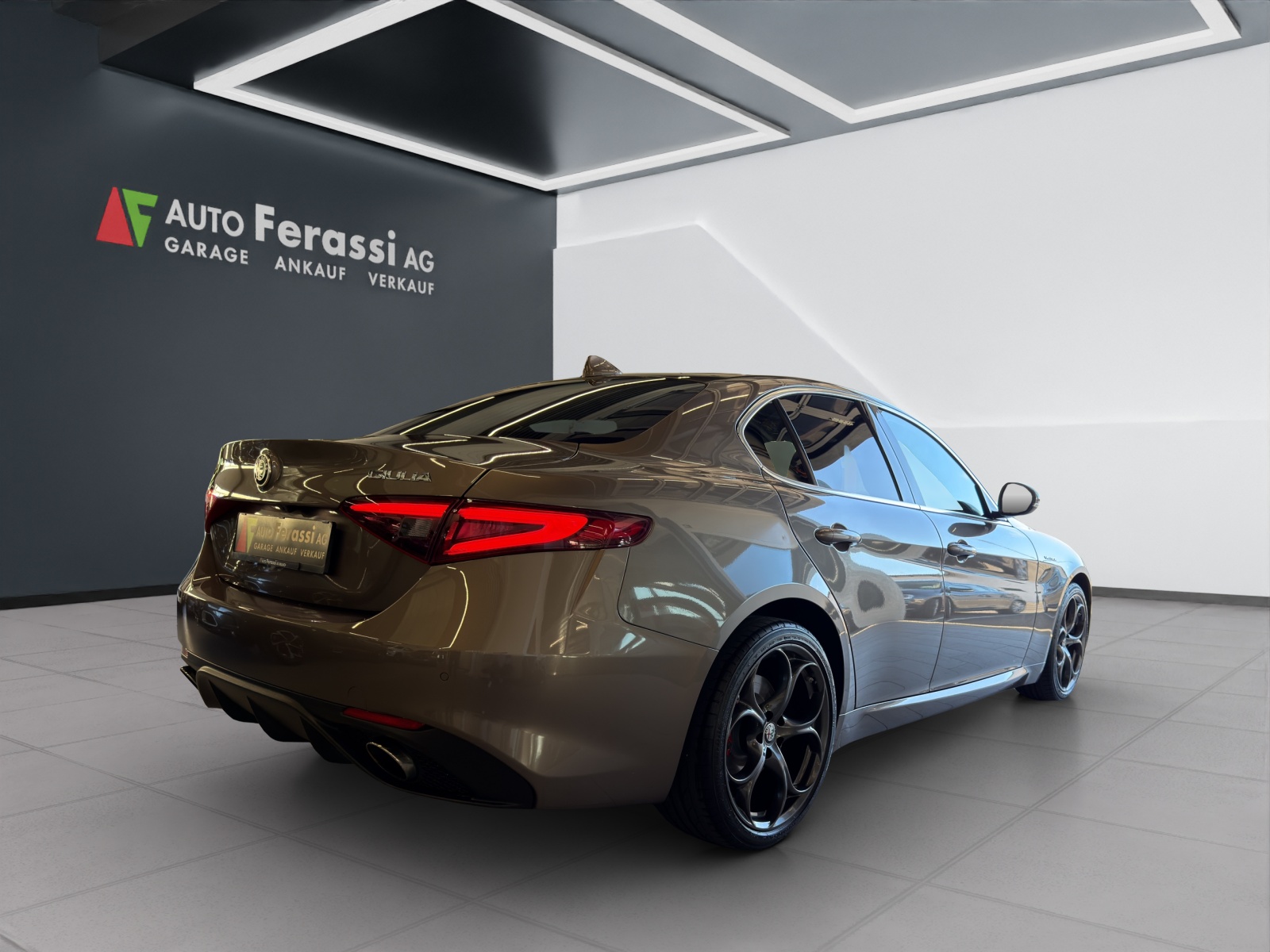 ALFA ROMEO Giulia 2.0 Veloce Q4 Automatic-image-5