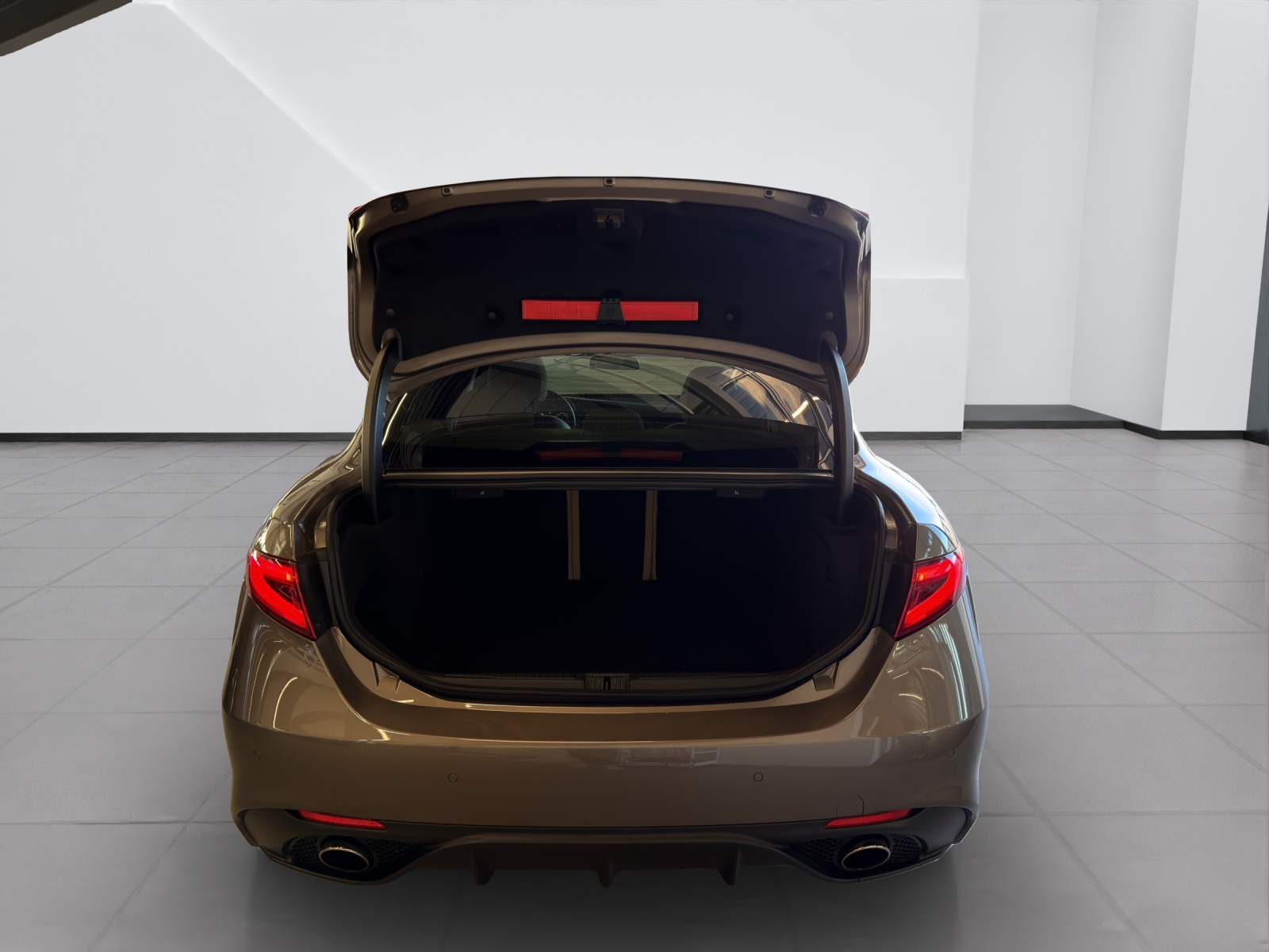 ALFA ROMEO Giulia 2.0 Veloce Q4 Automatic-image-23