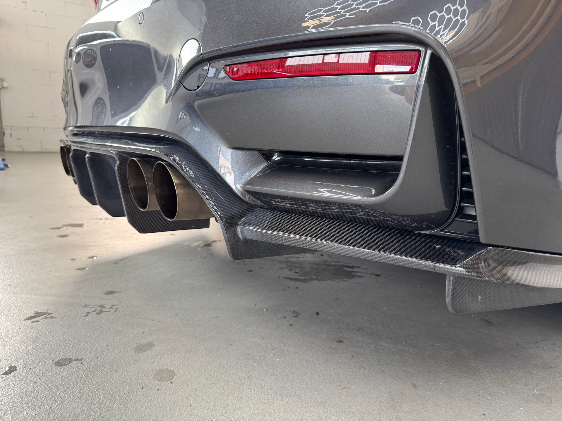 BMW M3 Drivelogic | Carbon Parts | 20 Zoll YP Felgen | HR-Gewindefahrwerk-image-9