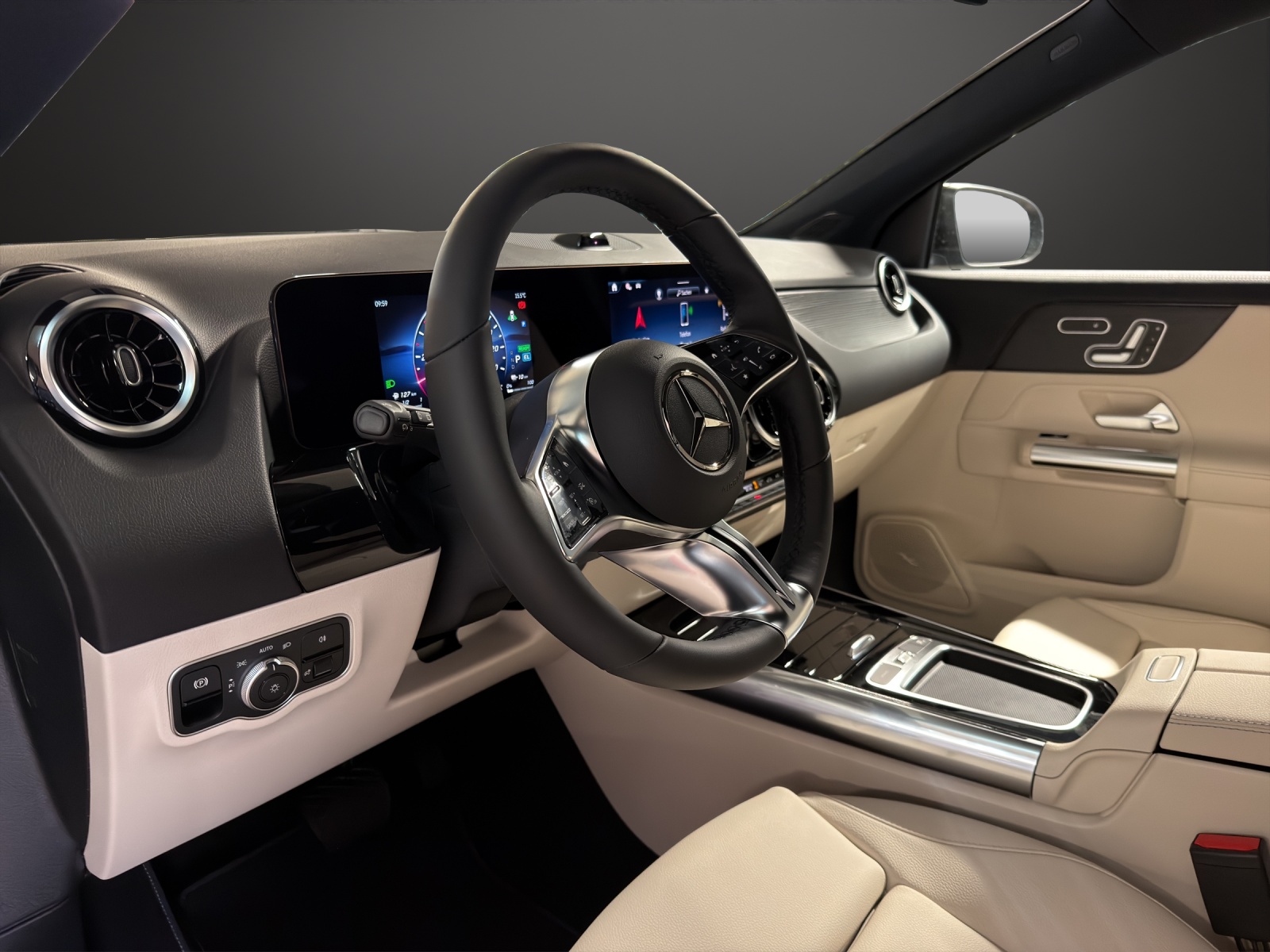 MERCEDES-BENZ GLA 250 e with EQ Hybrid Technology EQ-Star-image-6