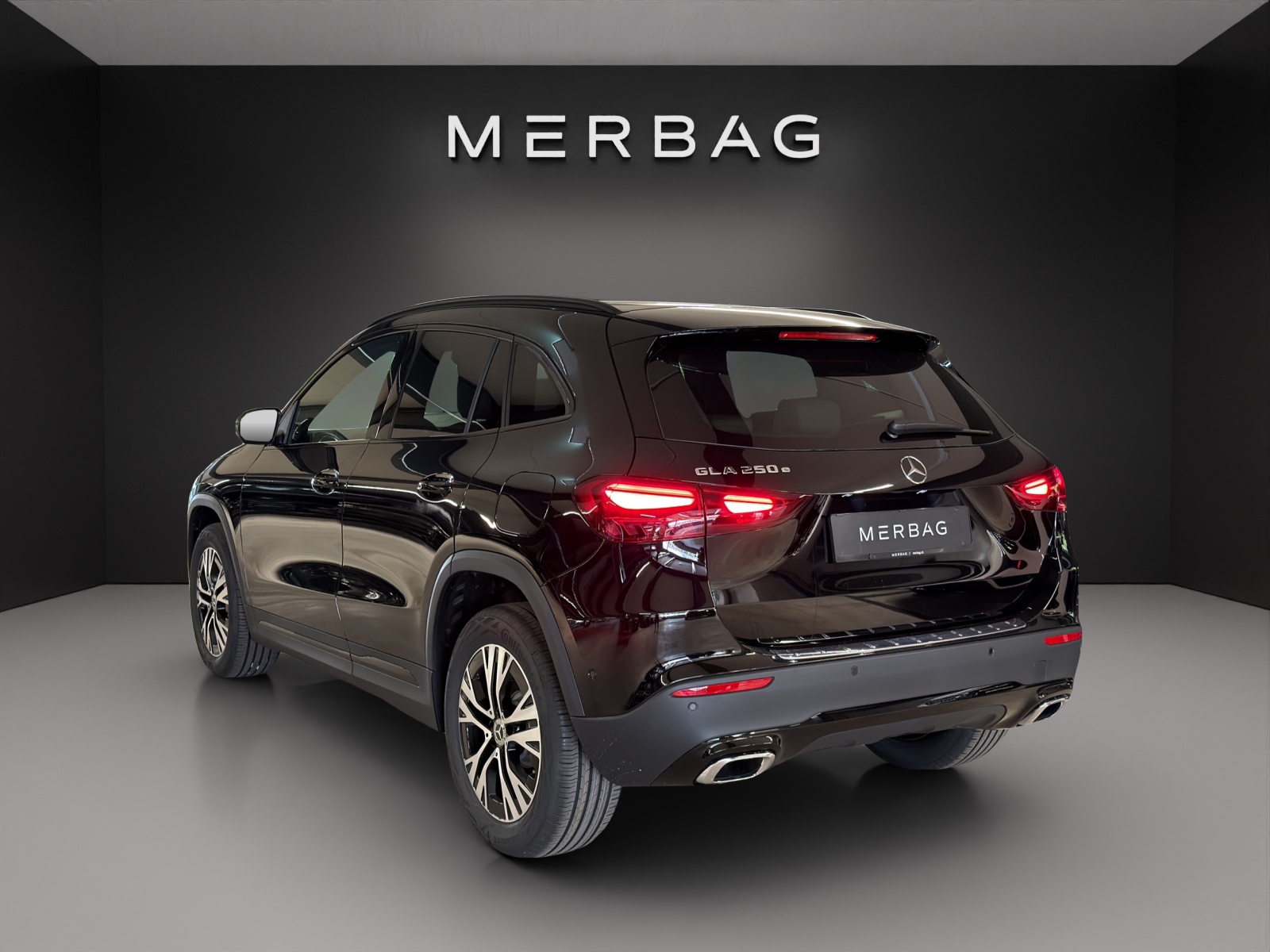 MERCEDES-BENZ GLA 250 e with EQ Hybrid Technology EQ-Star-image-3