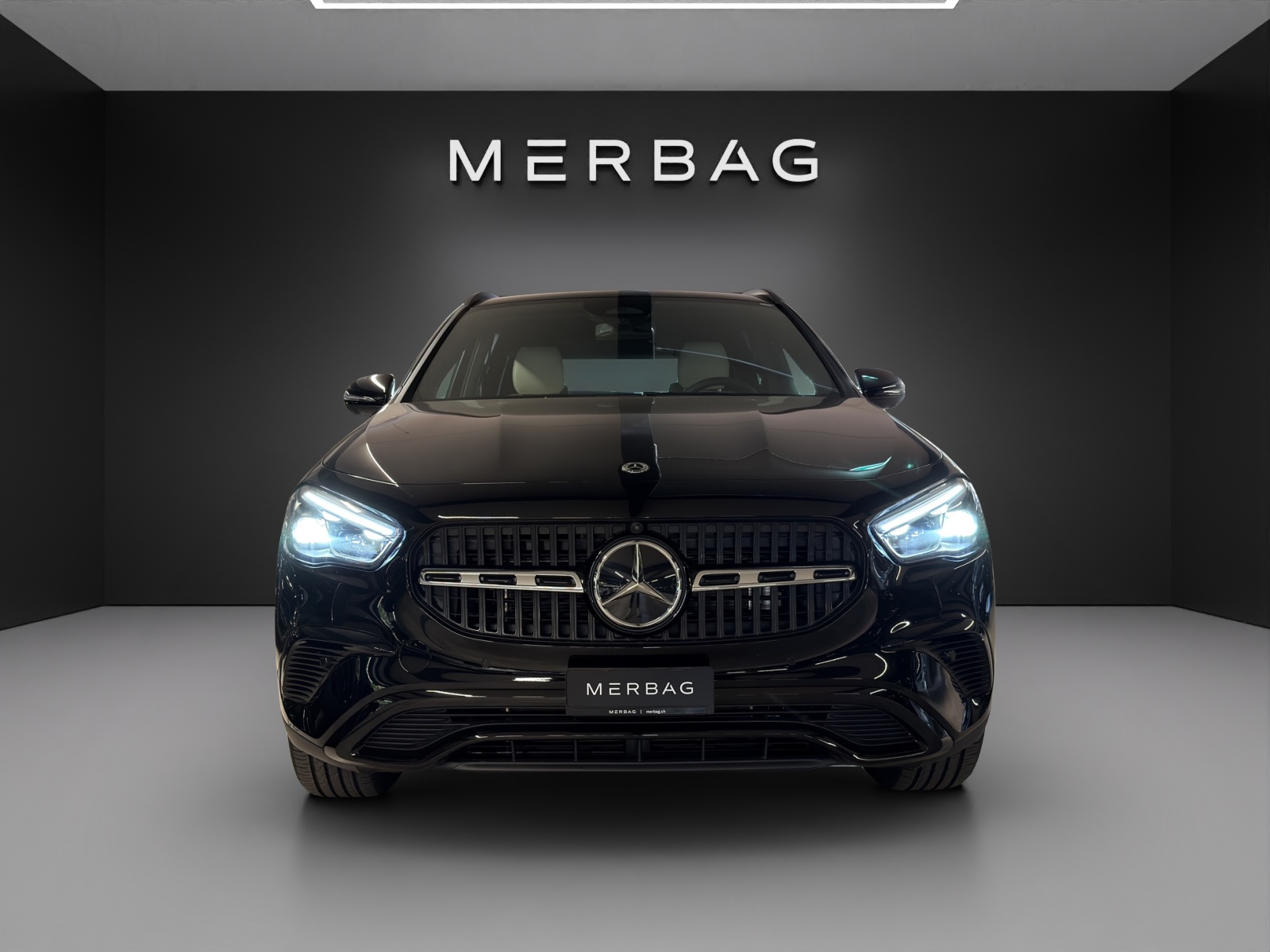MERCEDES-BENZ GLA 250 e with EQ Hybrid Technology EQ-Star-image-1
