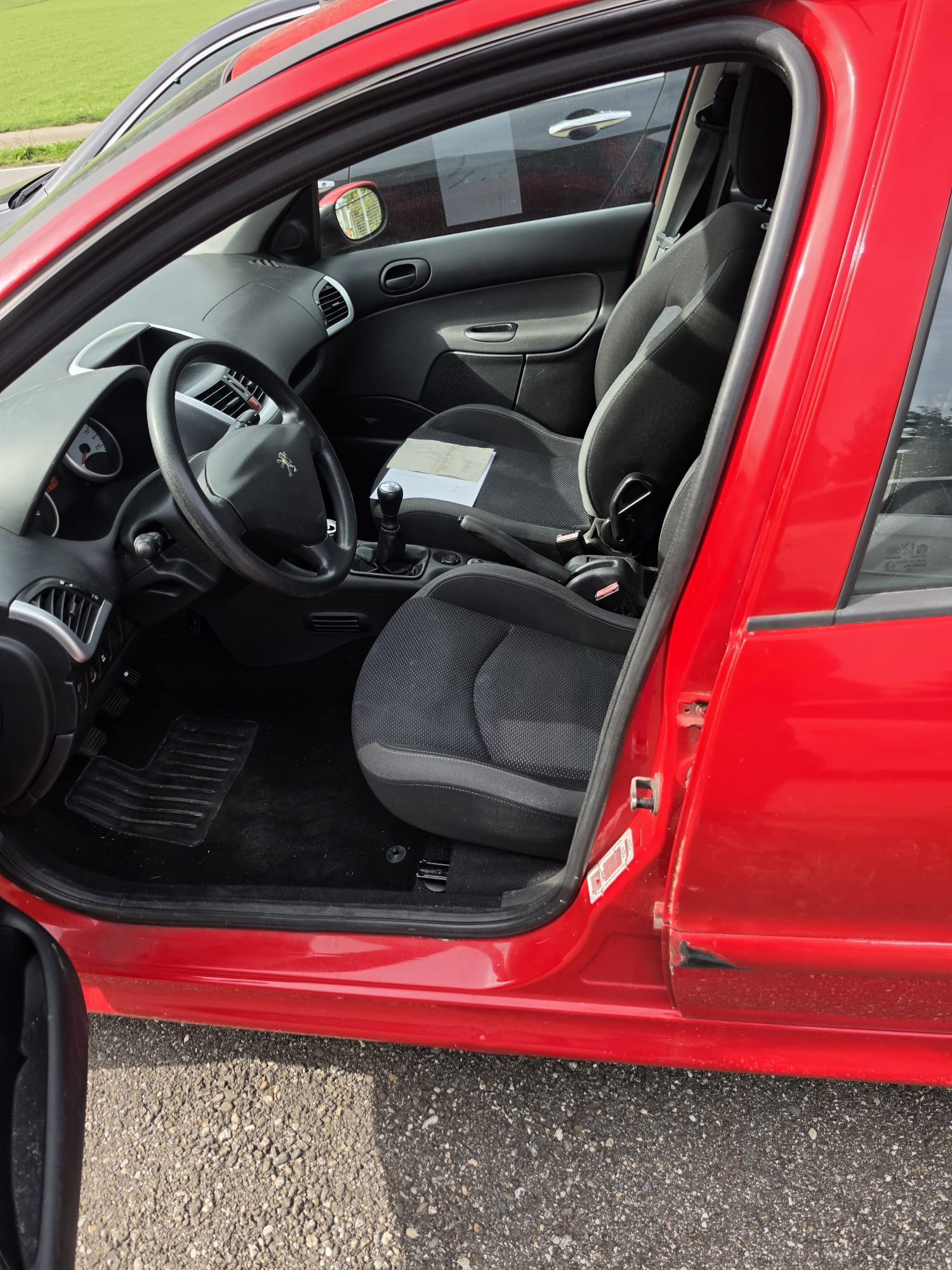 PEUGEOT 206+ 1.4 Trendy-image-3