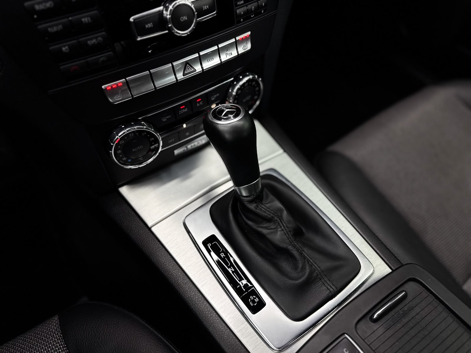 MERCEDES-BENZ C 250 CDI Avantgarde 4Matic 7G-Tronic-image-16
